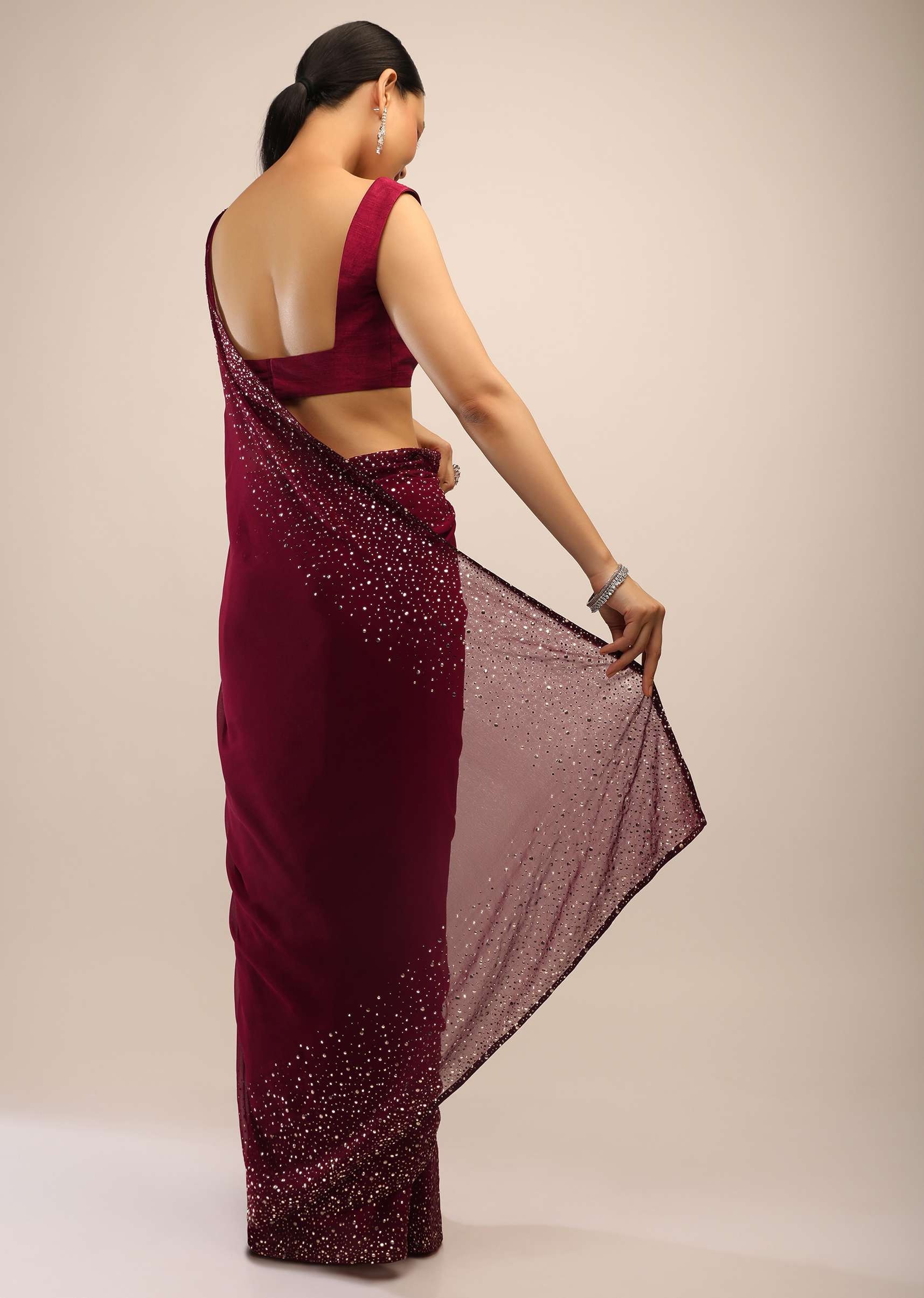 maroon_saree_in_georgette_with_kundan_embellished_border-k002srpset006y-sg91077_6_9b443dd7-e821-4f39-bf79-f678a84952e0.jpg