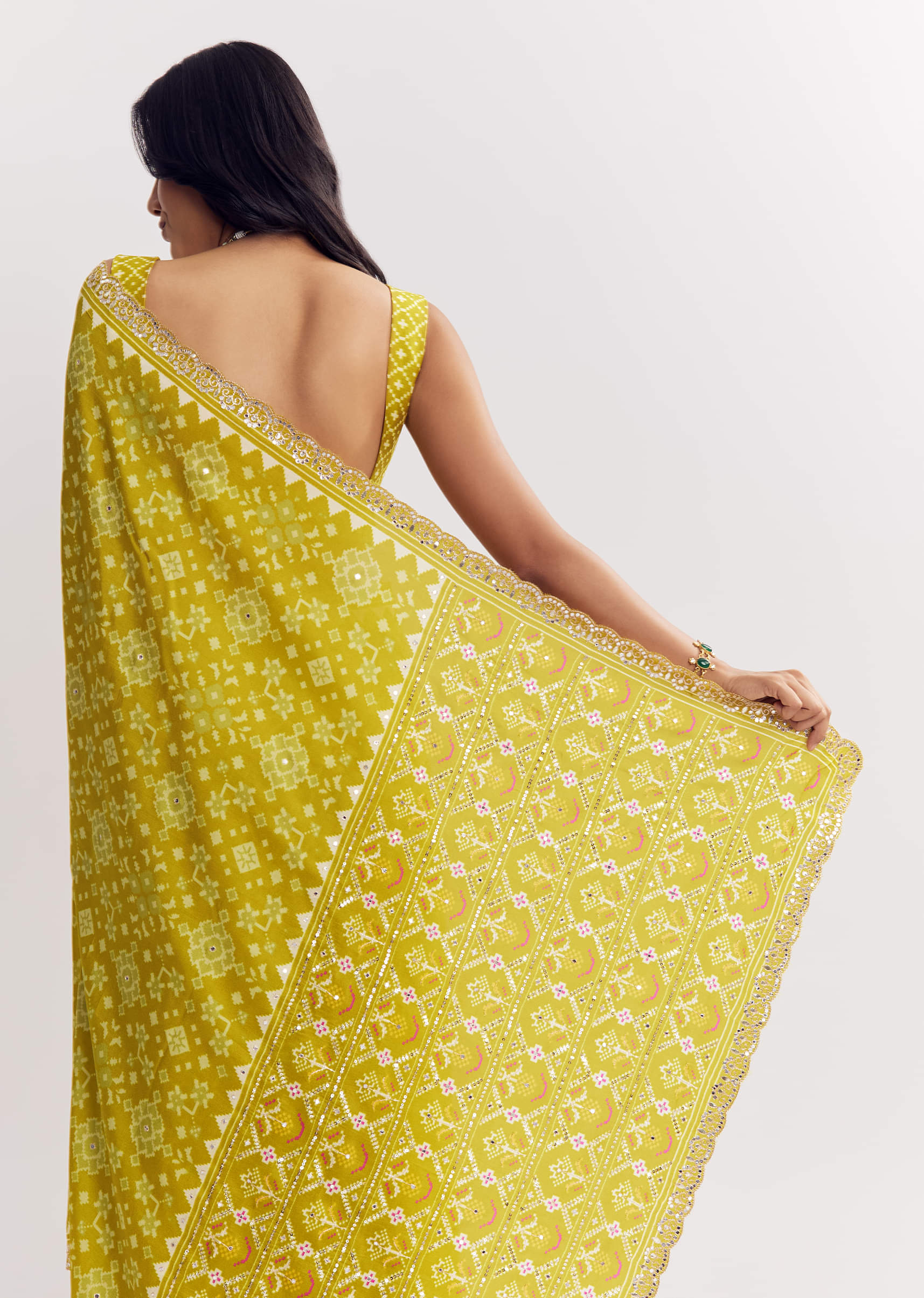 mehendi-green-muslin-ajrakh-printed-saree-with-gota-and-mirror-work-sg316260-6_a7ac8eeb-3ca9-45cd-8a7d-ff14111a1352.jpg