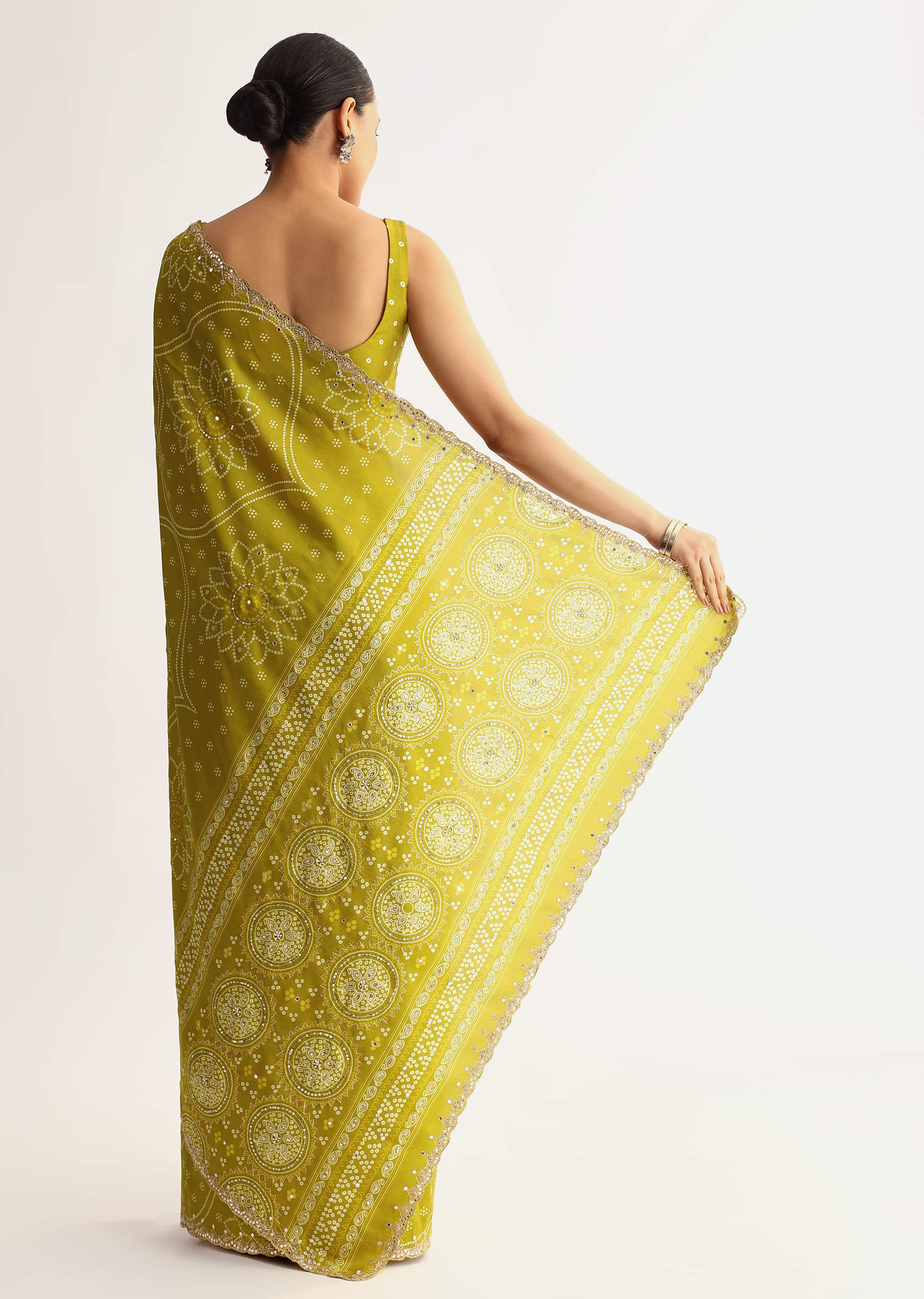 mehendi-green-patola-printed-georgette-saree-with-scallop-border-sg316228-6_920a4f71-280d-489a-9ab7-e7ccd92801e1.jpg