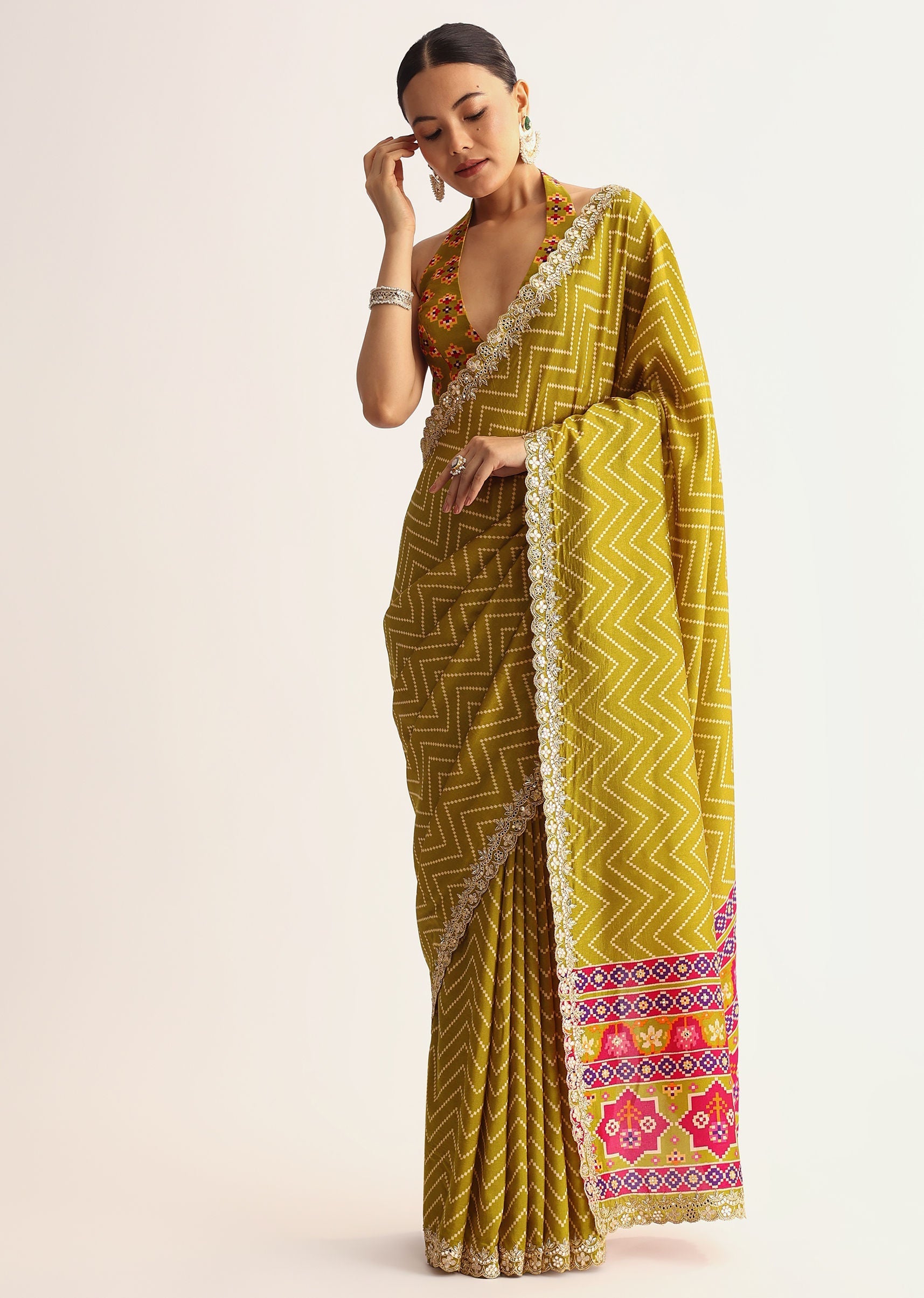 mehendi-green-patola-printed-satin-saree-with-scallop-embroidered-border-sg316231-3_9911c0ae-f954-43d6-af05-fdb0dd1d4aa9.jpg