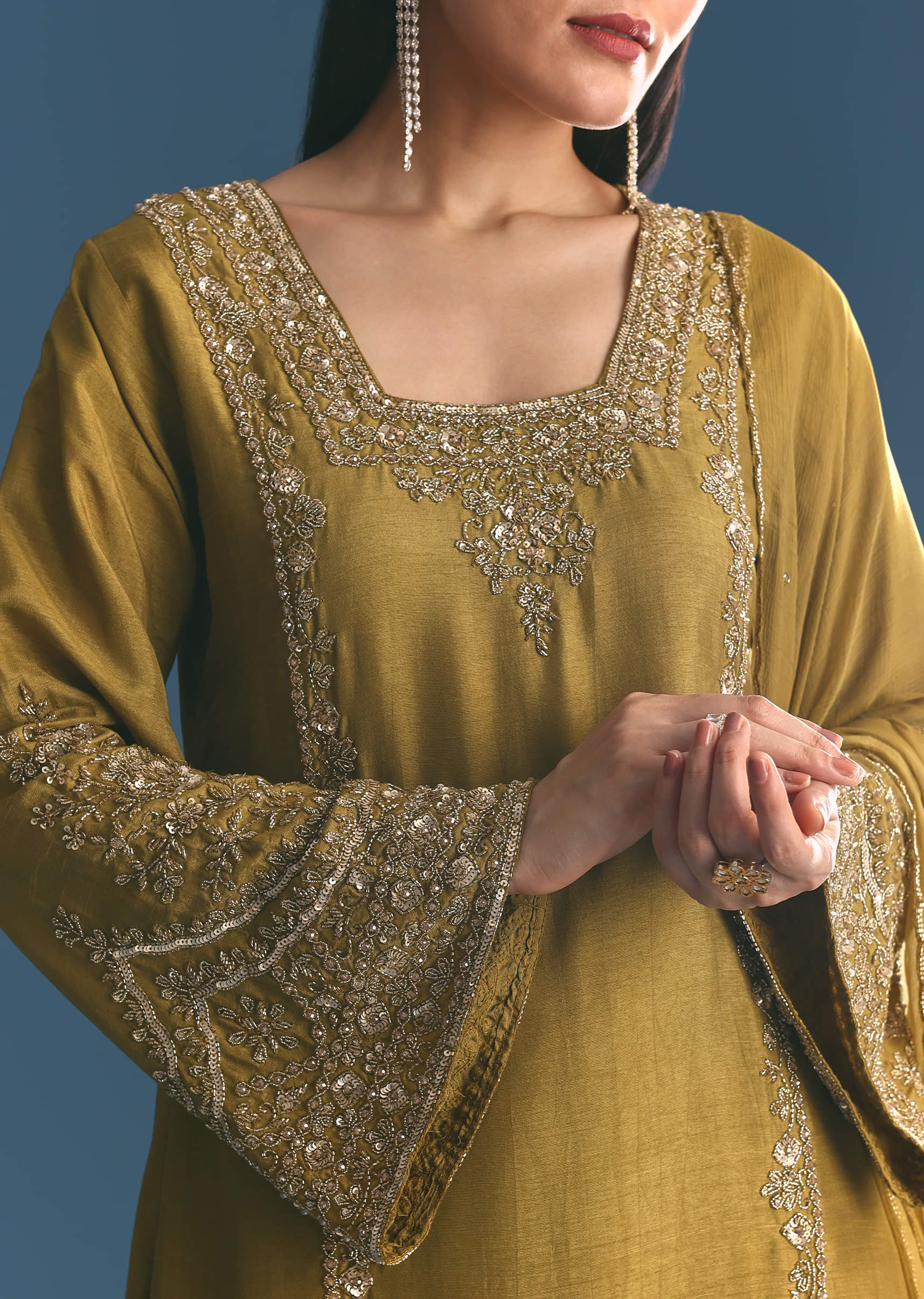 mehendi-green-silk-sequin-kurta-palazzo-suit-sg328338-2_468af6e3-cd83-47f0-9d69-781c6ca326ad.jpg