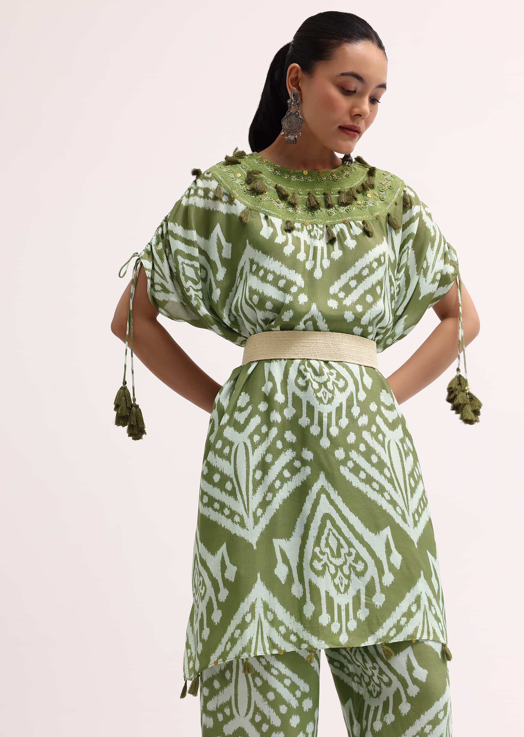 mehendi_green_printed_cotton_kurta_pant-sg237670_6_2f6ff496-ef3f-4e2f-b4ba-36a261408967.jpg
