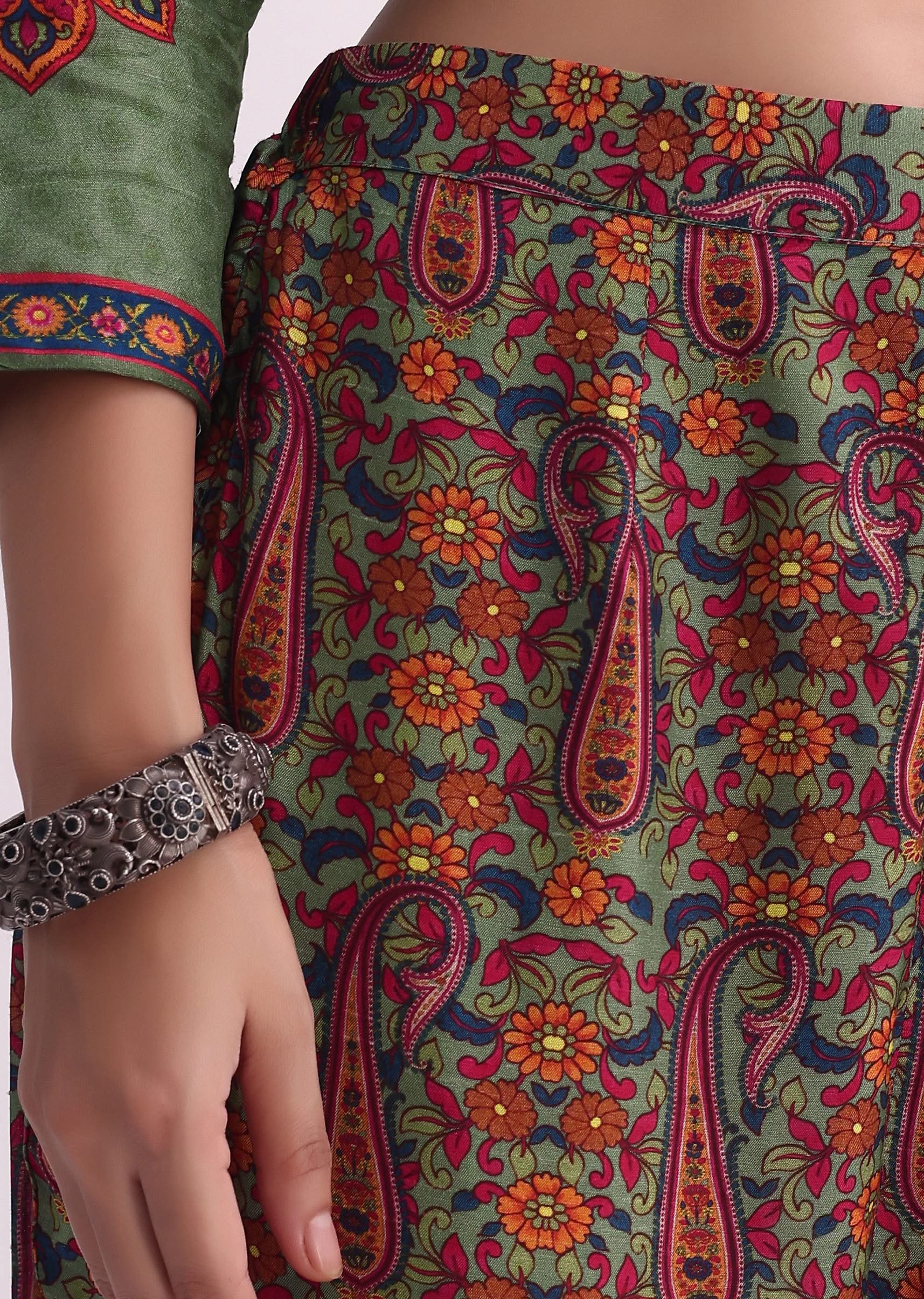 mehendi_green_sequin_embroidered_silk_kurta_with_printed_pant_set-sg227307_2_07adaf9a-01c2-4807-a403-6a468936d4e3.jpg