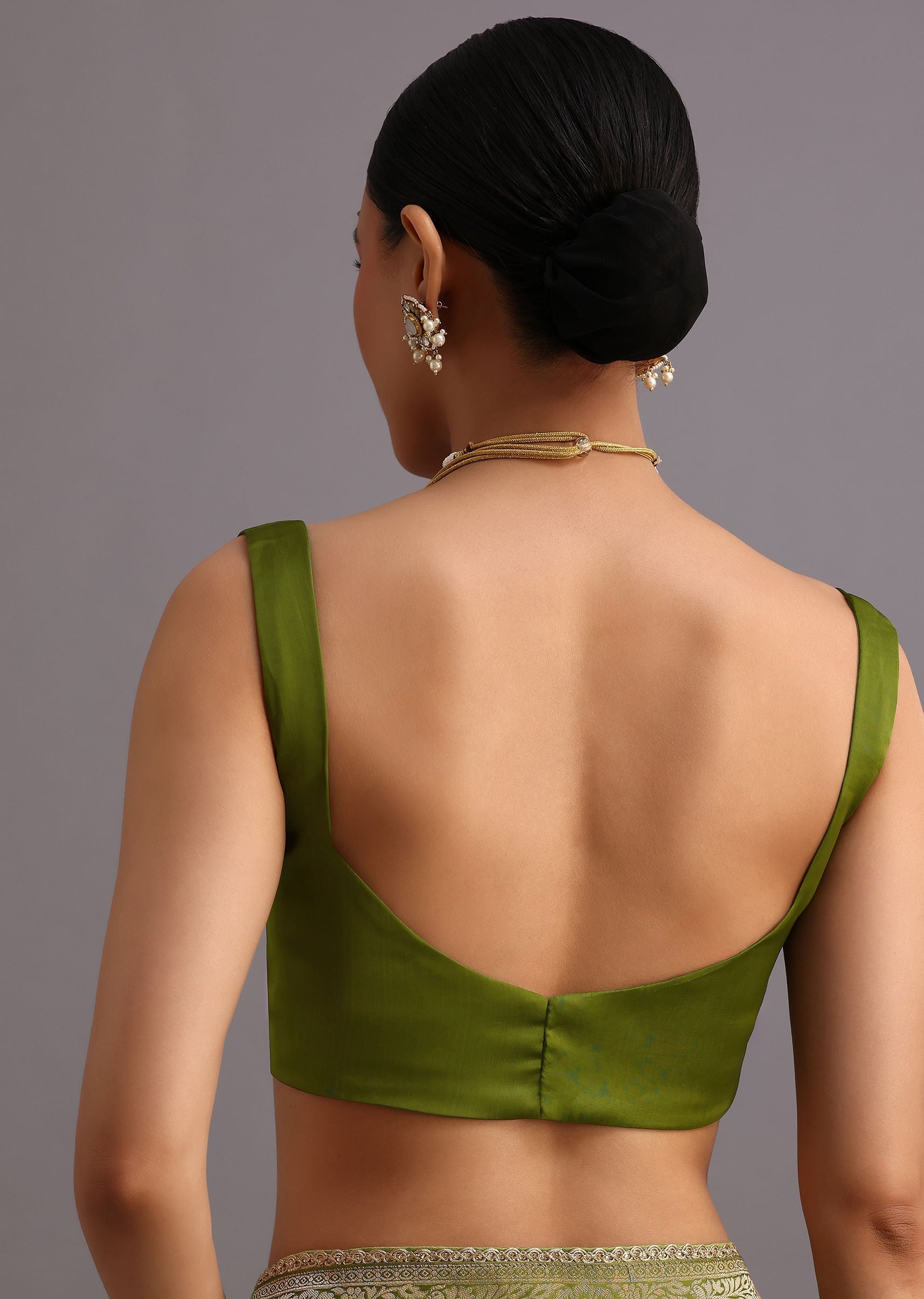 mehendi_green_zari_woven_satin_silk_saree_and-sg264704_5_379c8447-b6ce-4e1c-8e2d-e31a035136e0.jpg