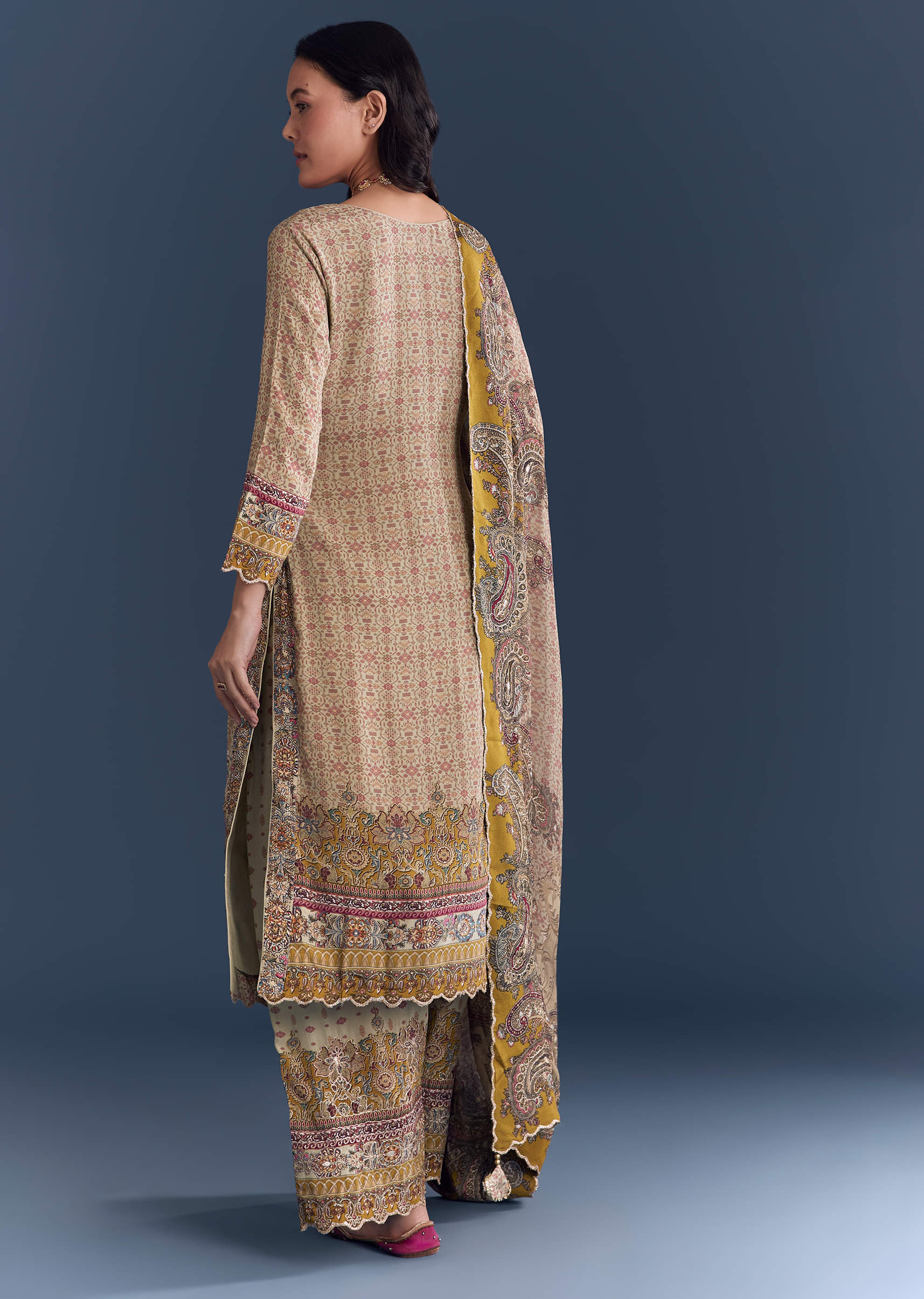 mint-green-crepe-kurta-set-with-paisley-and-floral-print-sg345159-5.jpg