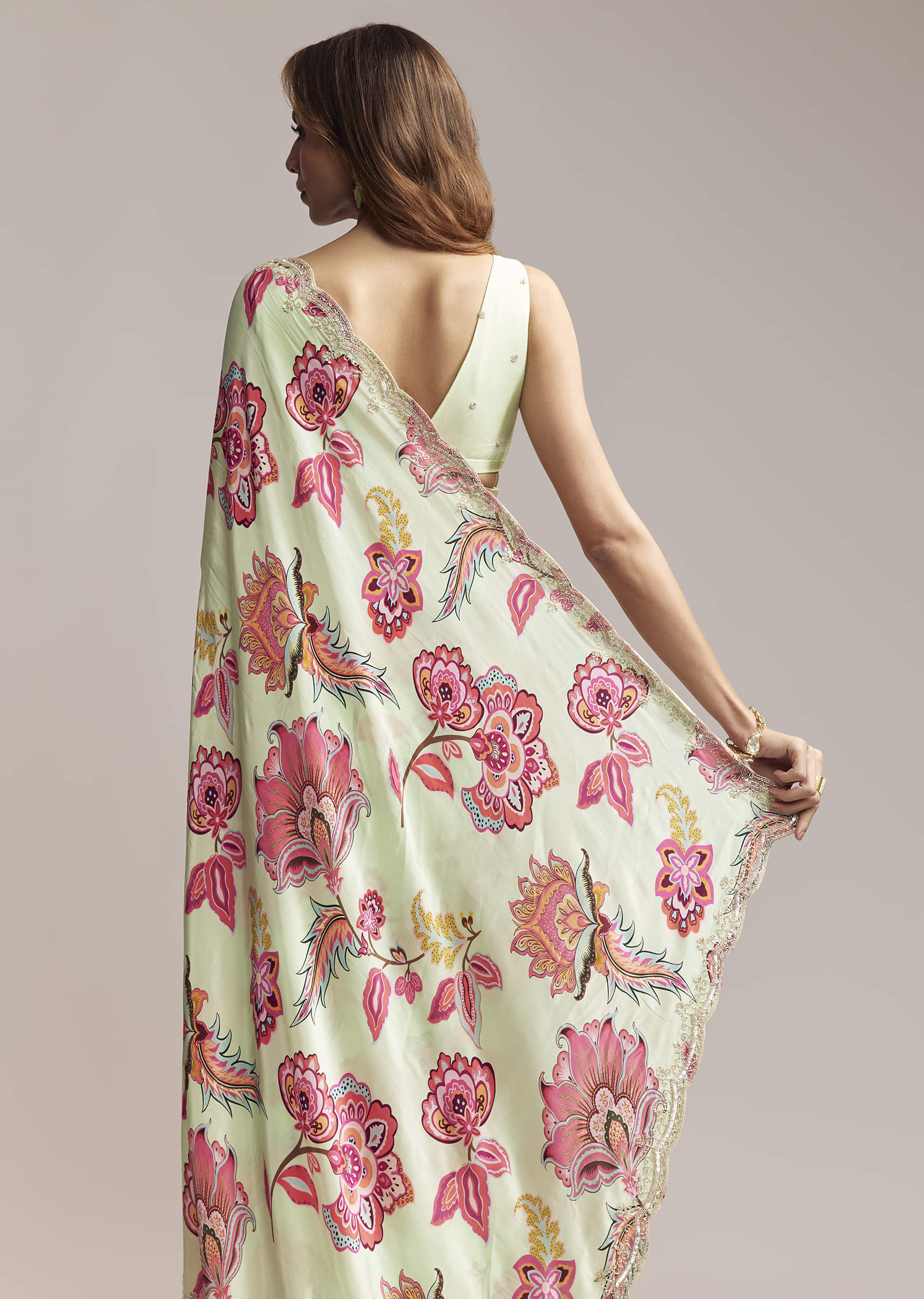mint-green-crepe-saree-with-embroidered-scallop-border-sg328003-4.jpg