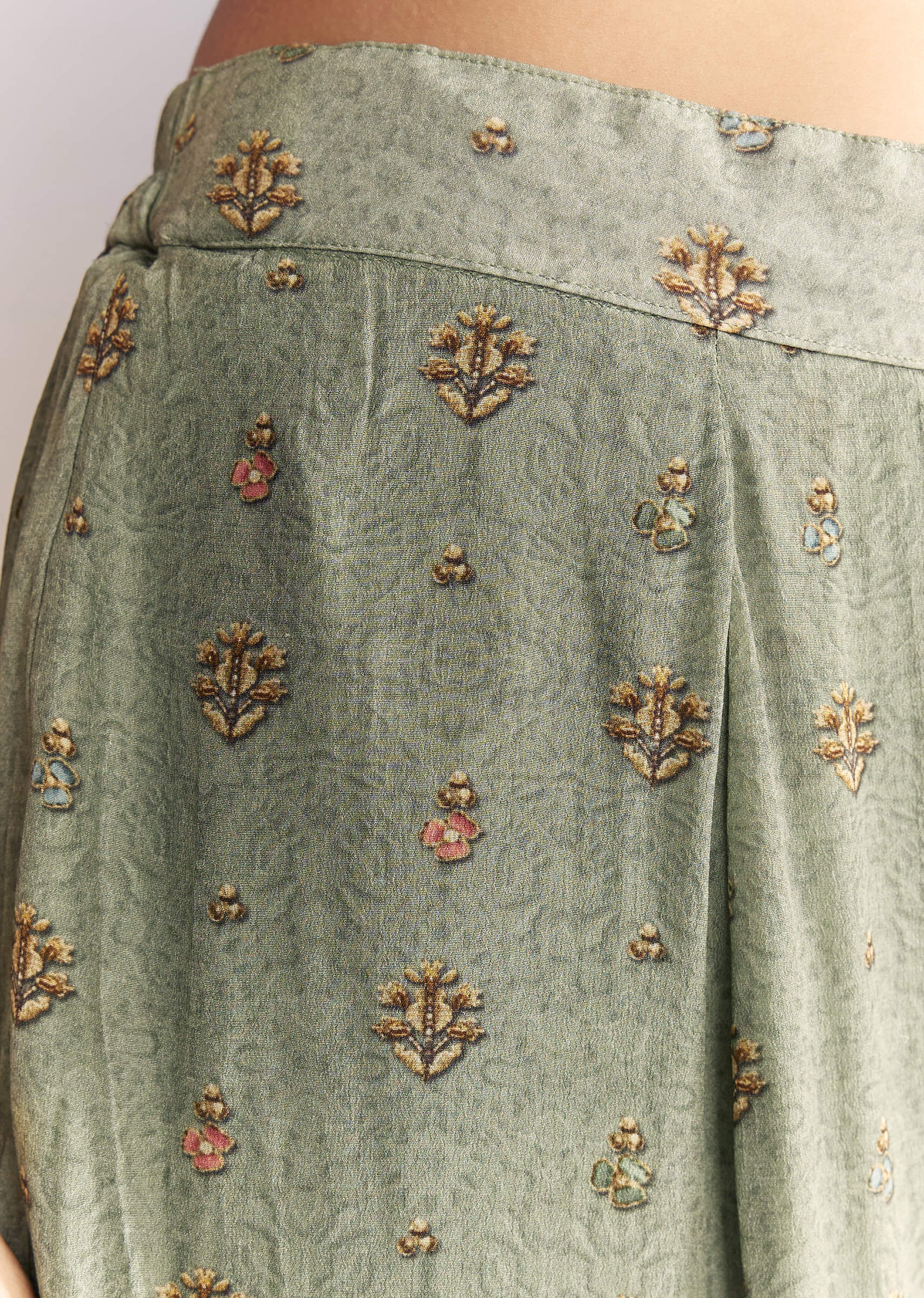 mint-green-crepe-sharara-suit-with-indie-print-and-stone-work-sg326831-6.jpg