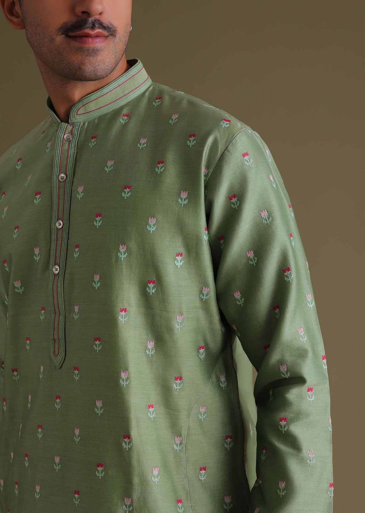 moss_green_festive_embroidered_kurta_set-sg147469_5_312540b4-6f06-4a48-b07a-f1abcca32353.jpg