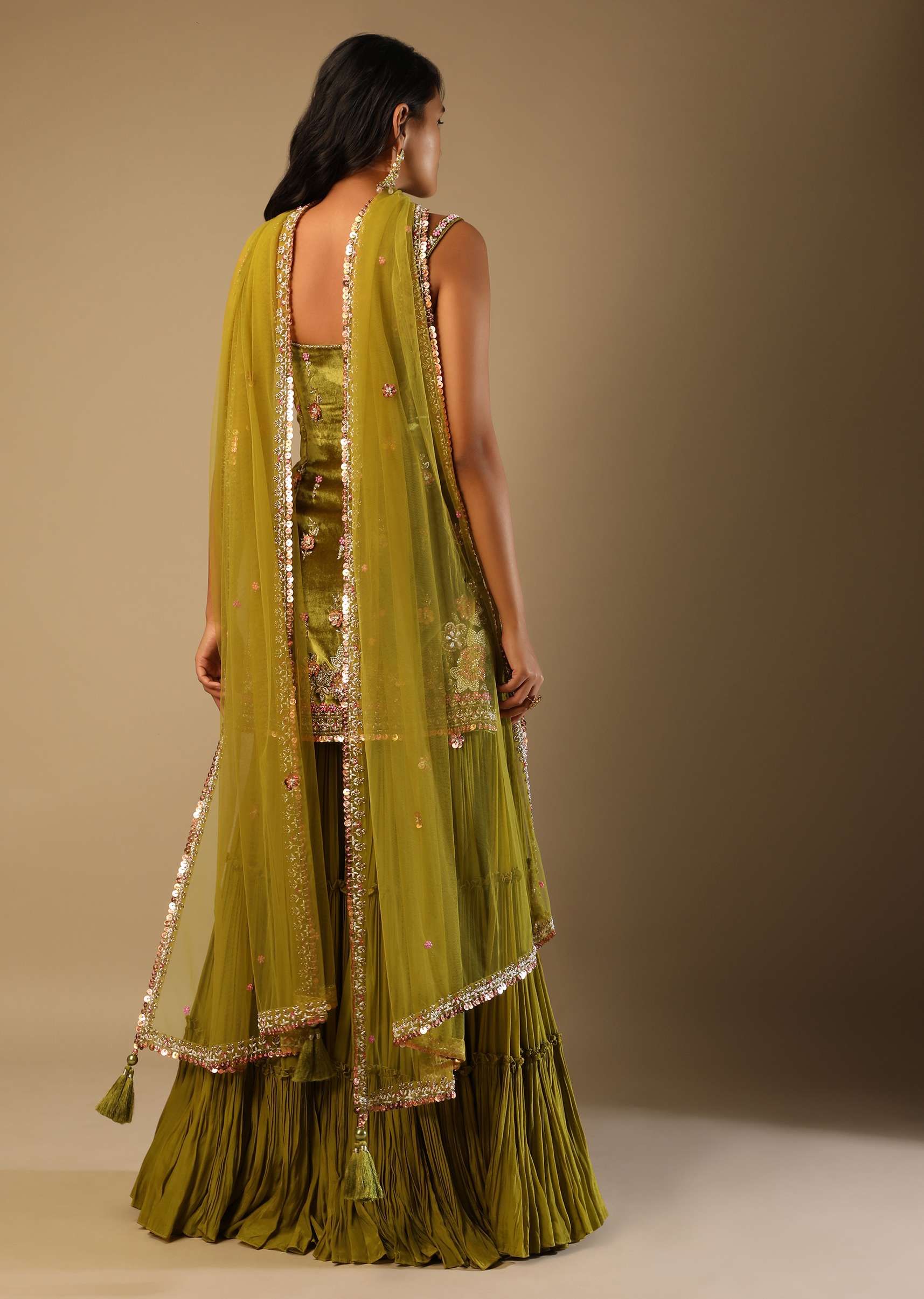 moss_green_sharara_suit_in_velvet-sg81212_5_8e09231c-71d2-42dc-aa9e-49a3f0b848bc.jpg