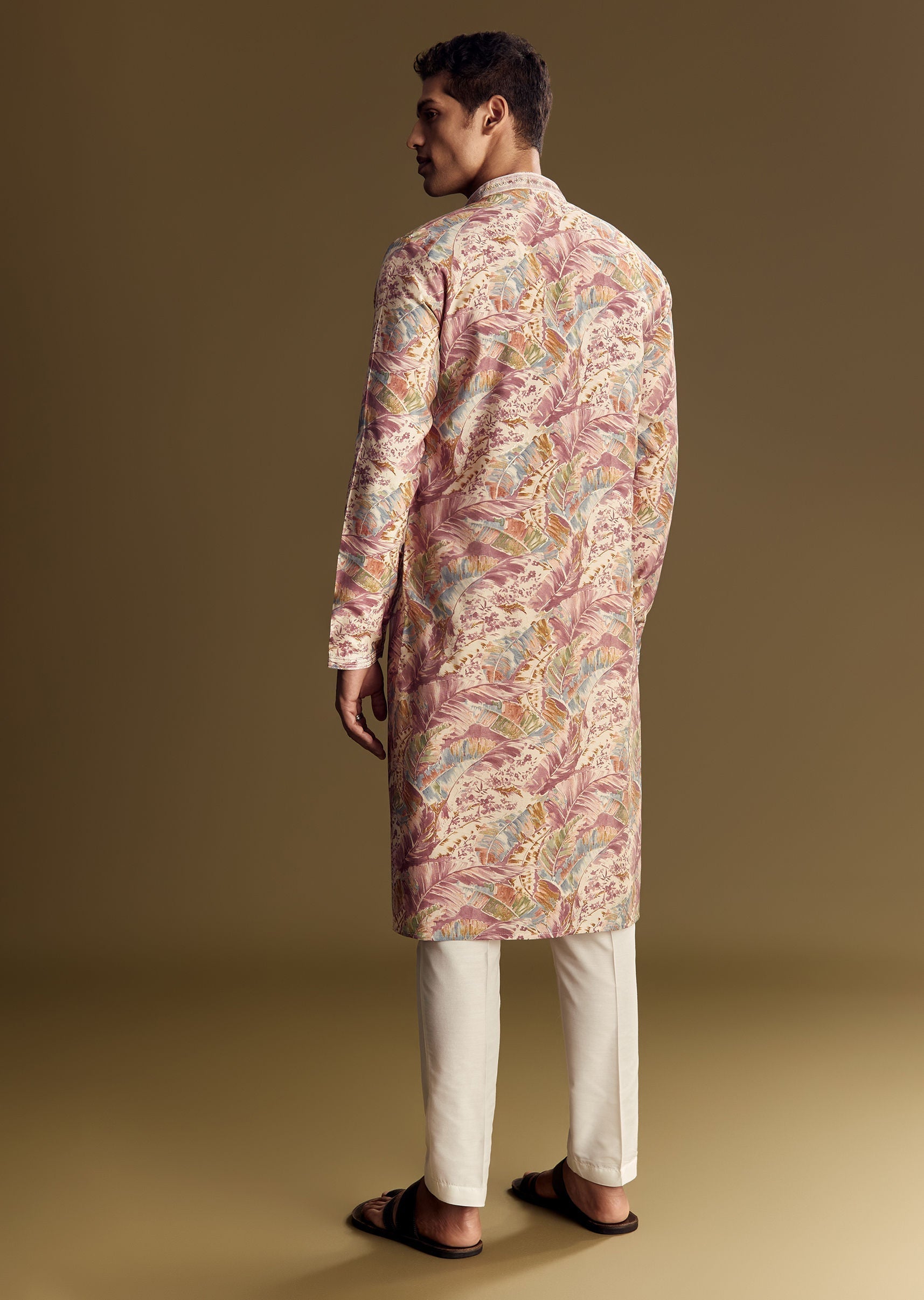 multi-tone-silk-kurta-set-with-floral-and-foil-highlights-sg328177-5_645ad655-79e5-412e-9b24-b1f5cdb6f3d7.jpg
