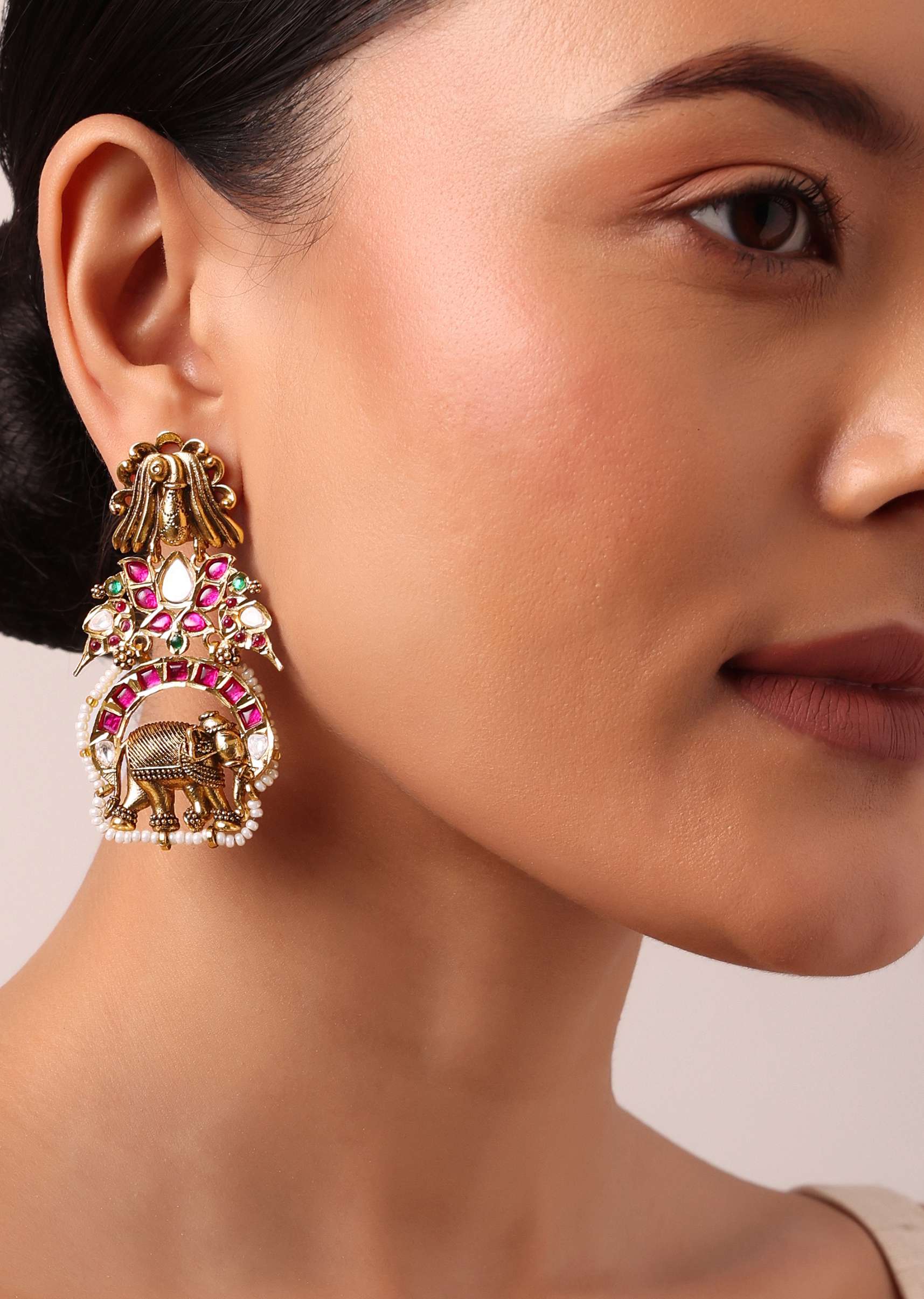 multi_tone_kundan_danglers_with_elephant_motif-sg213299_2_e6fb4adc-47b8-4b51-bcd2-a170b51744ba.jpg