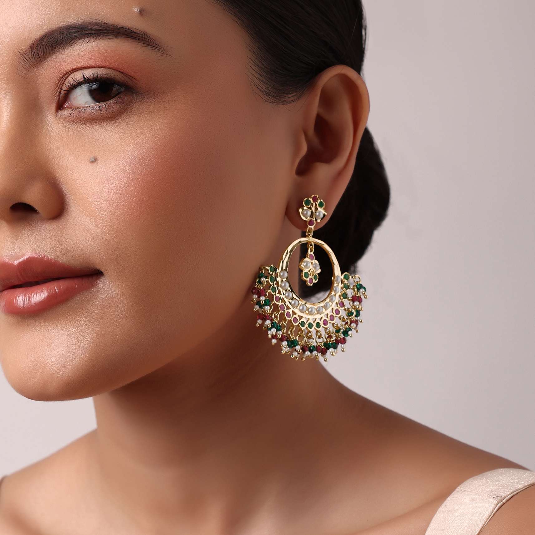 multicolor_danglers_with_kundan_and_bead_drops-sg213288_5_248c3a58-f66a-4095-be05-b27c6bc4f25d.jpg