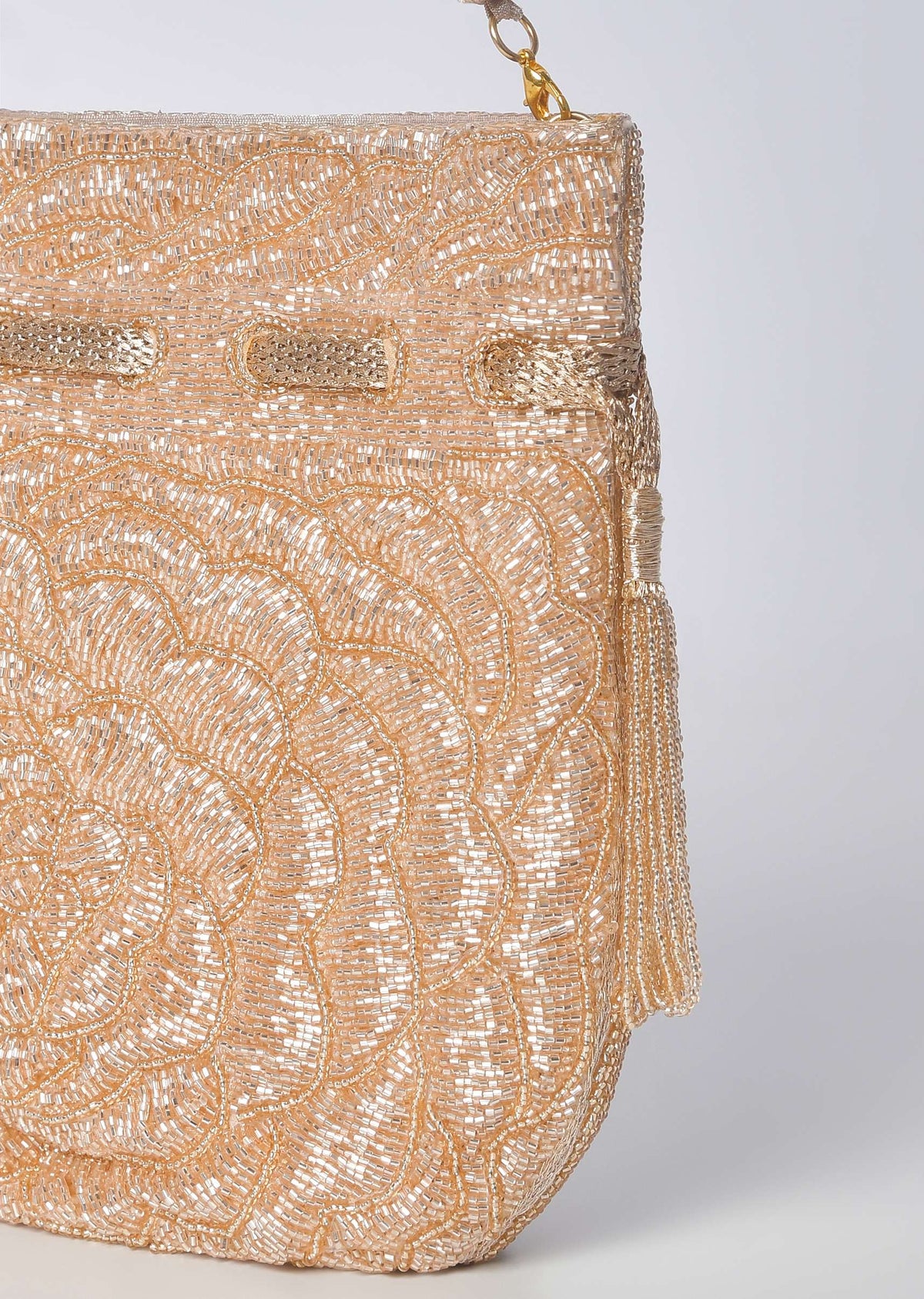 multicolor_floral_sequin_mobile_cover-sg203553_4_da4af74c-d5c0-4317-95e7-c89239360046.jpg