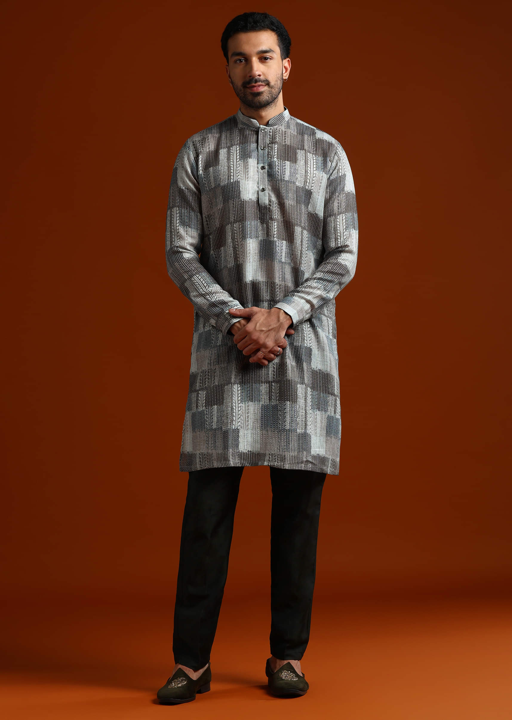 multicolour-kurta-set-for-men-with-heavy-kantha-work-sg321596-3.jpg
