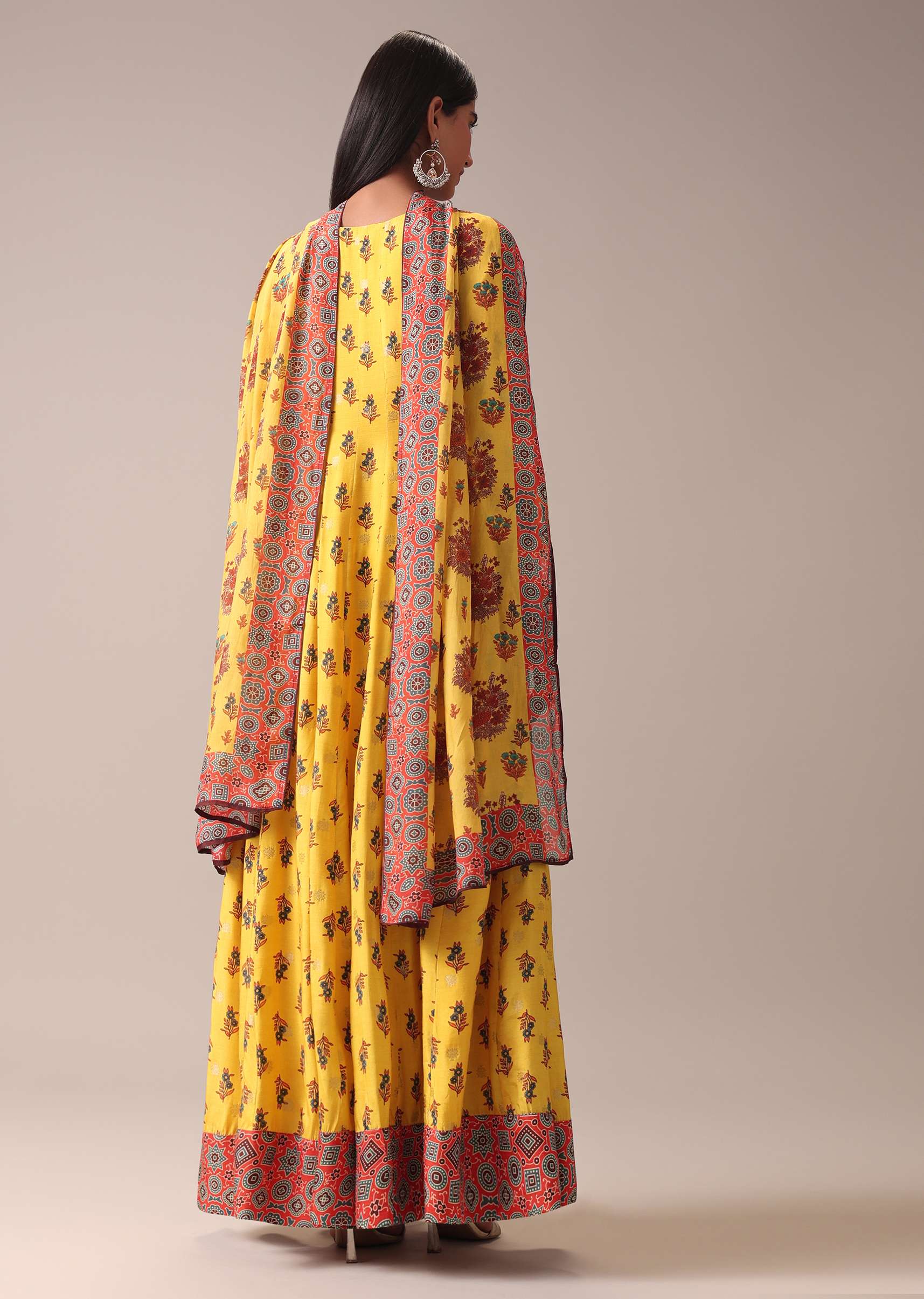 mustard_yellow_floral-sg177327_3_a52f068d-101d-4e0a-b6be-60cb660a50b6.jpg