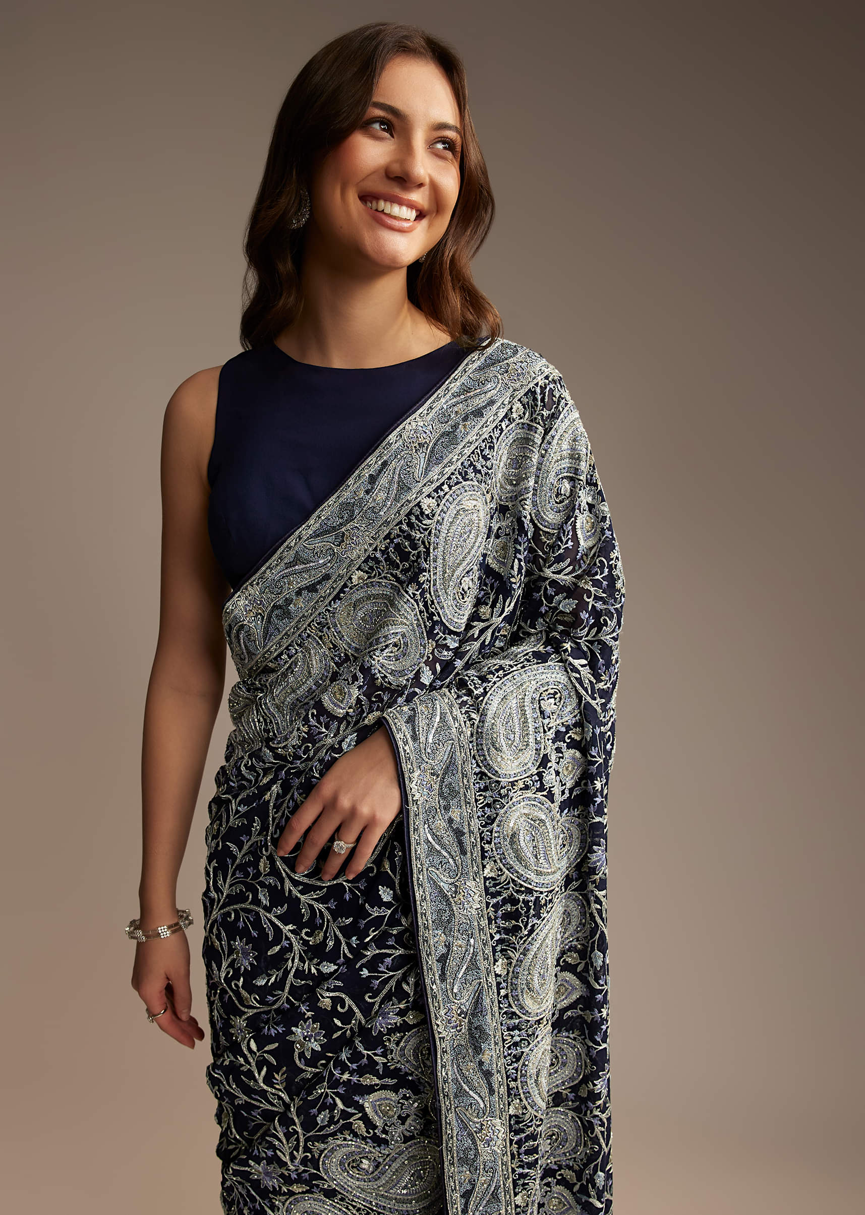 navy-blue-georgette-saree-with-heavy-floral-embroidery-sg168253-5.jpg