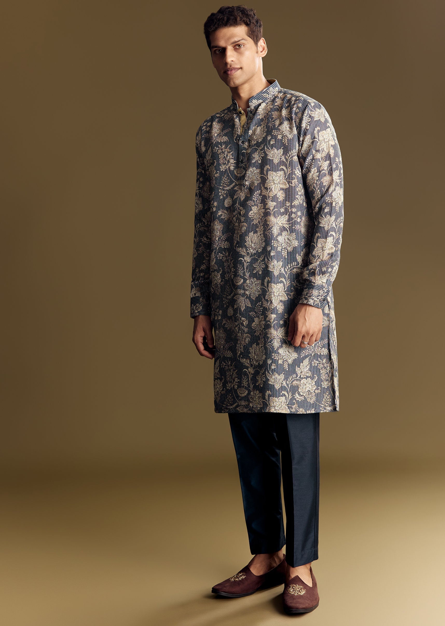 navy-blue-linen-kurta-set-embellished-with-intricate-kantha-stitching-sg322732-2_19db00e7-24ce-4bdd-8ca5-9e3be0acccfb.jpg
