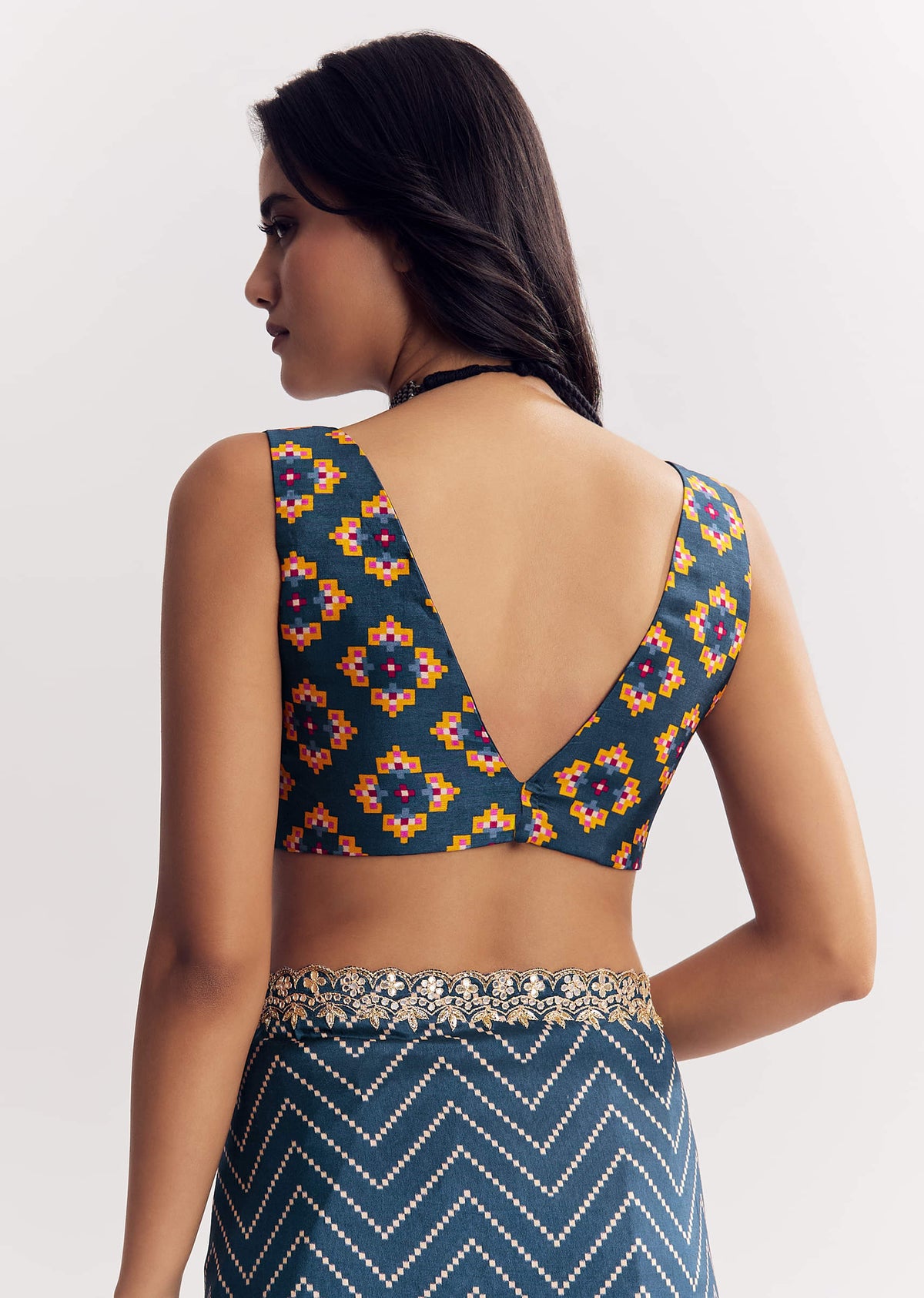 navy-blue-muslin-ajrakh-printed-saree-with-gota-and-mirror-work-sg316232-8_9b0df028-3a2e-481c-844e-e584b9037e25.jpg