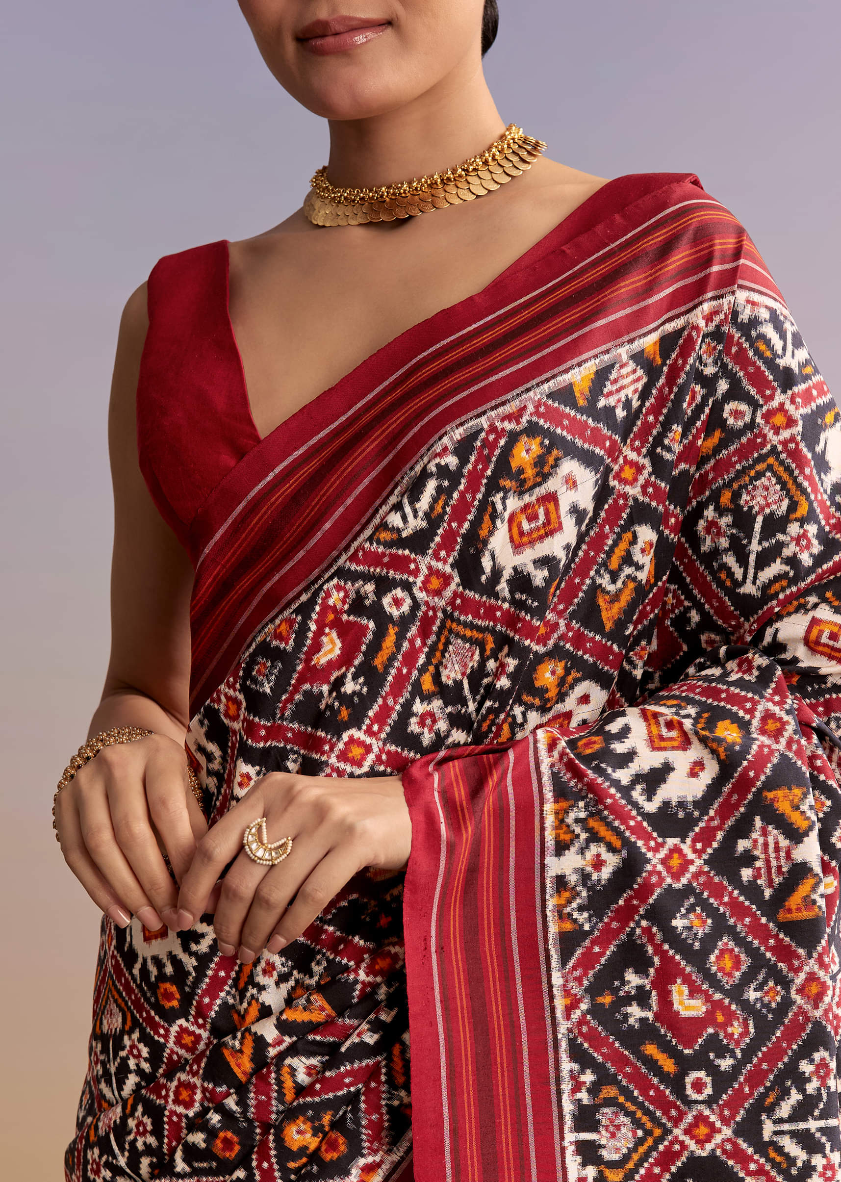 navy-blue-silk-single-ikkat-handwoven-patola-saree-with-animal-motifs-sg332436-2.jpg