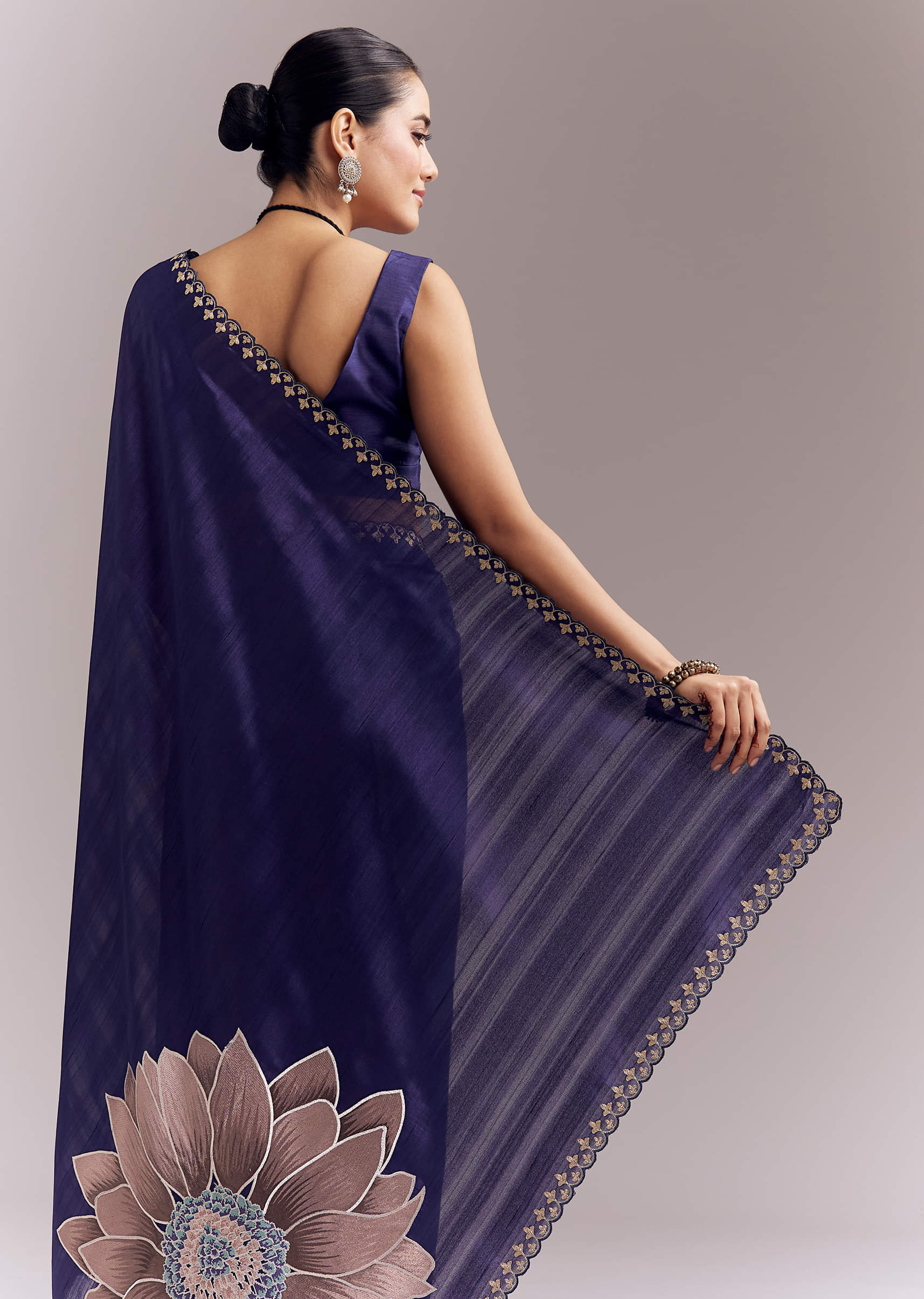 navy_blue_organza_silk_saree_with_floral_embroidery-sg346428-9_4.jpg