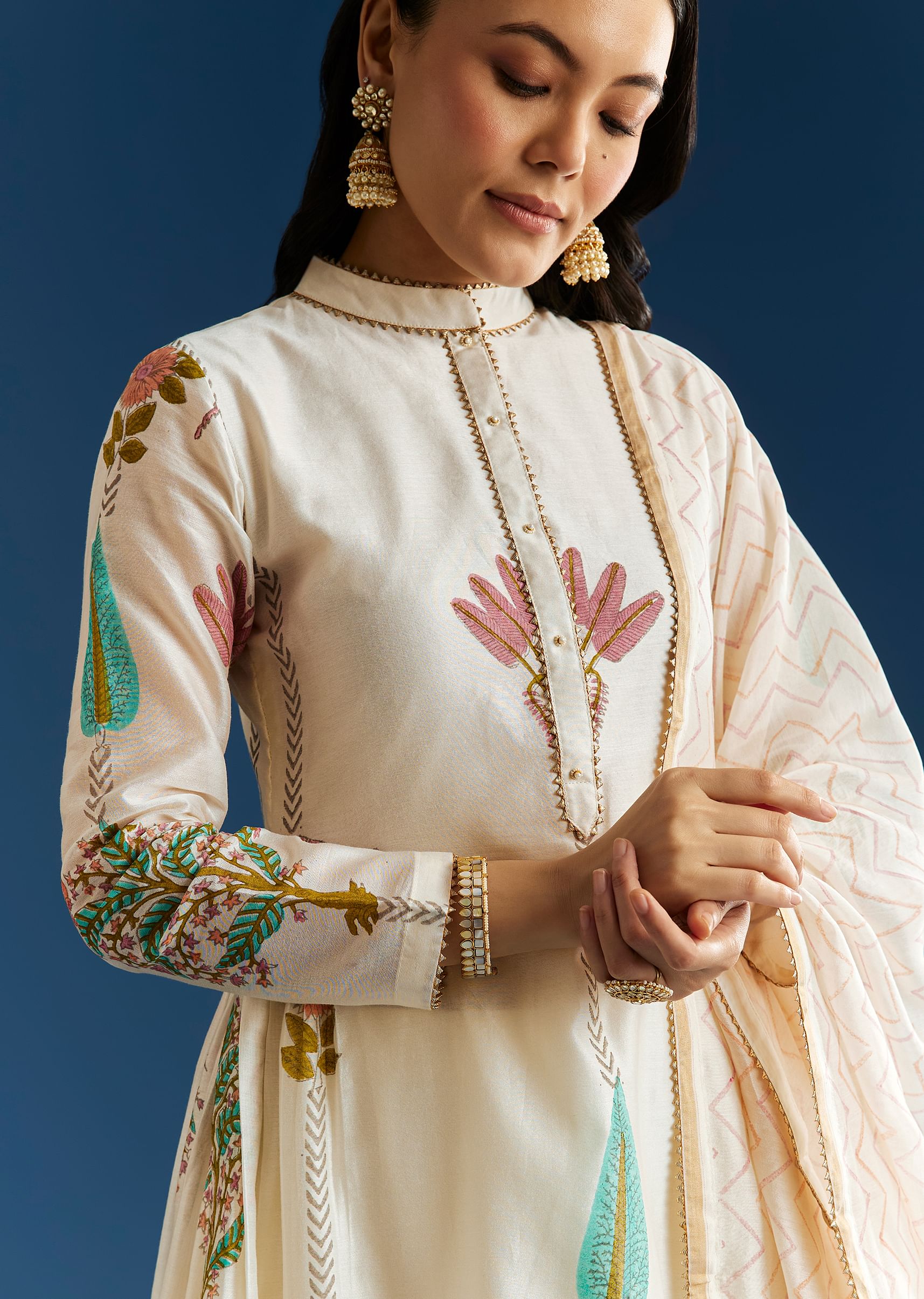 off-white-block-print-anarkali-with-gotta-lace-neckline-and-dupatta-sg305508-3_995a2da2-df02-4711-9ca7-a10c91781508.jpg