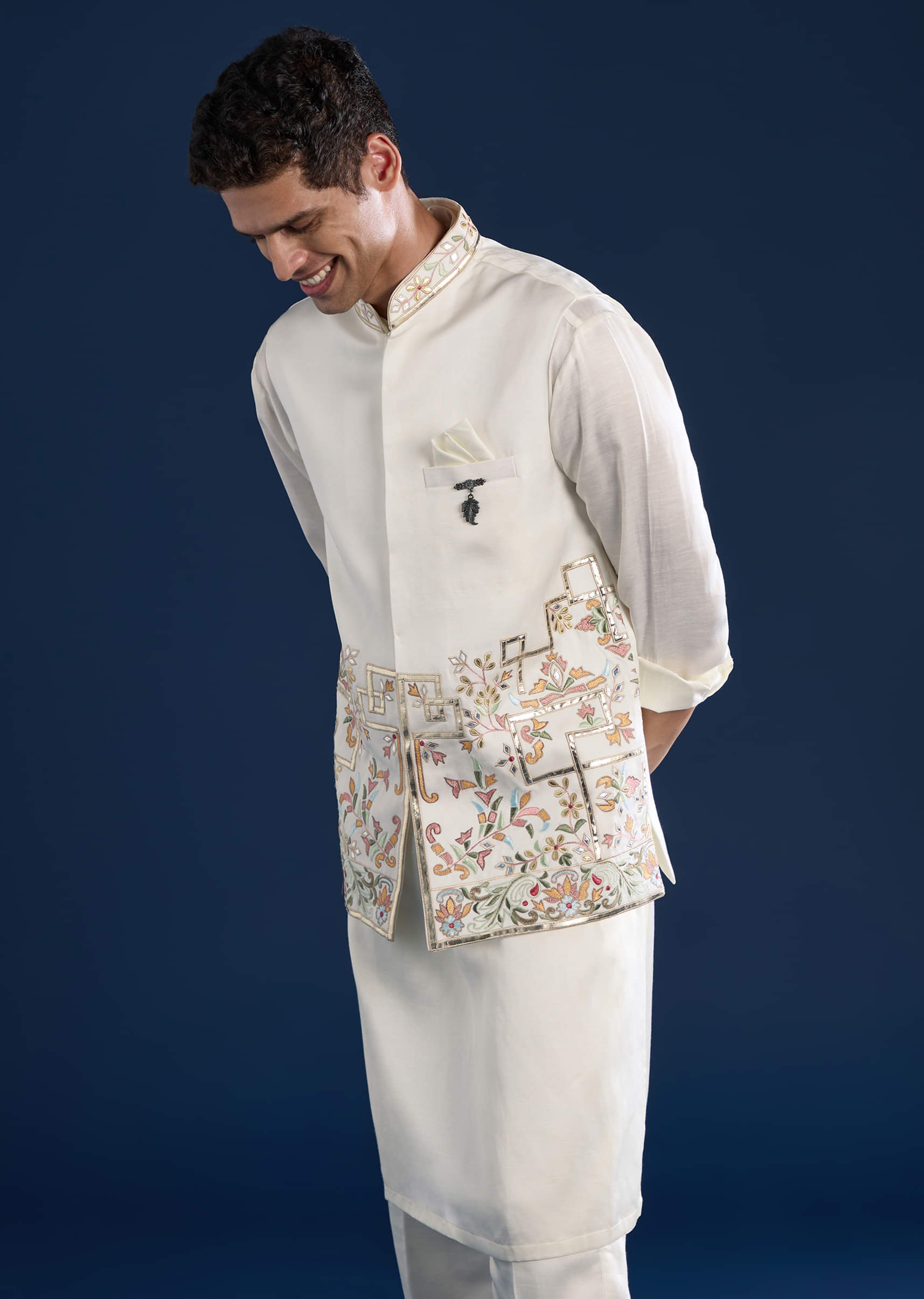 off-white-linen-satin-silk-jacket-kurta-set-with-gotta-work-sg333116-4.jpg
