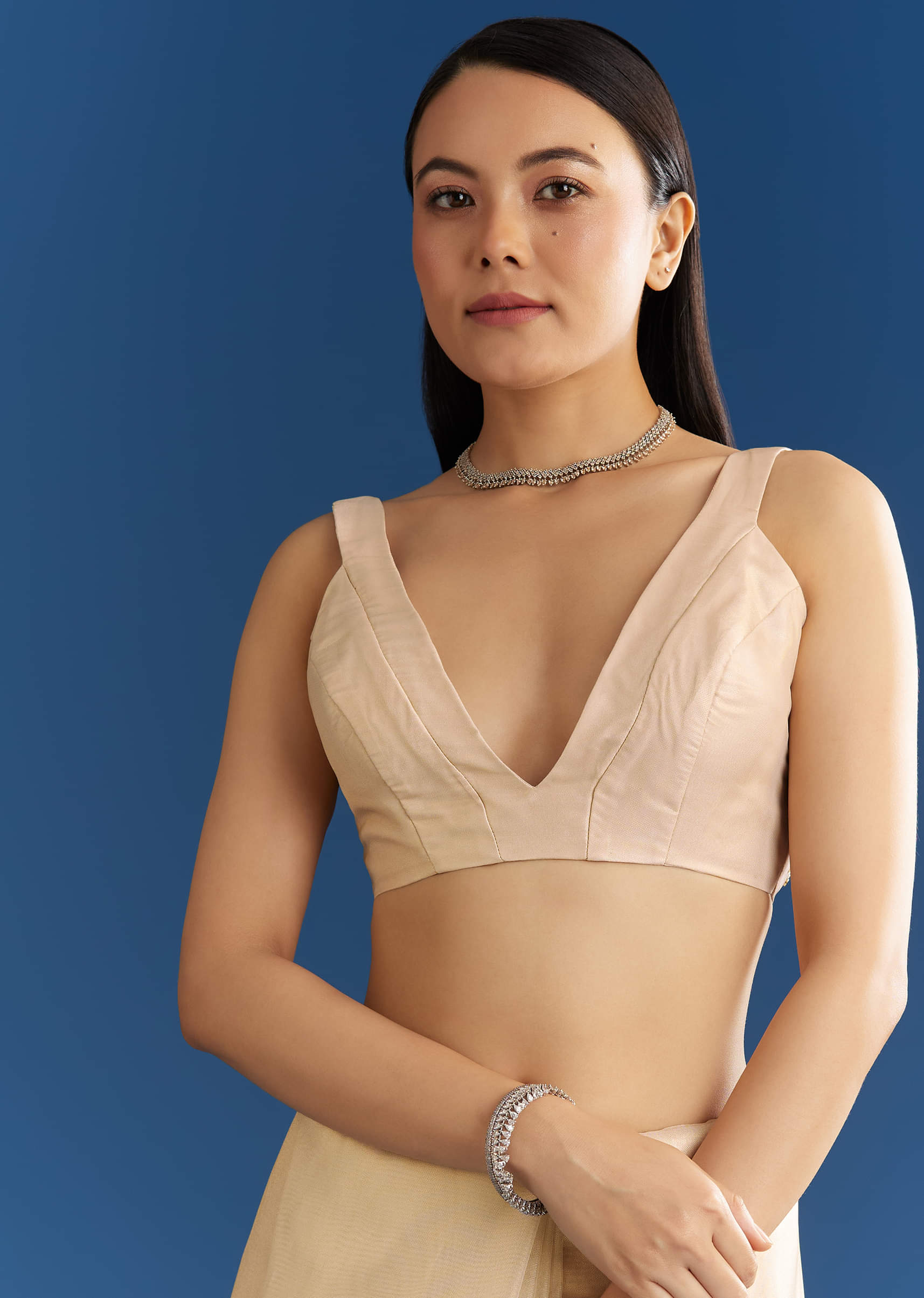 off-white-organza-tissue-saree-with-beaded-scallop-border-sg284842-7_5246ed47-798b-466b-8be2-4c03e95e9dc6.jpg