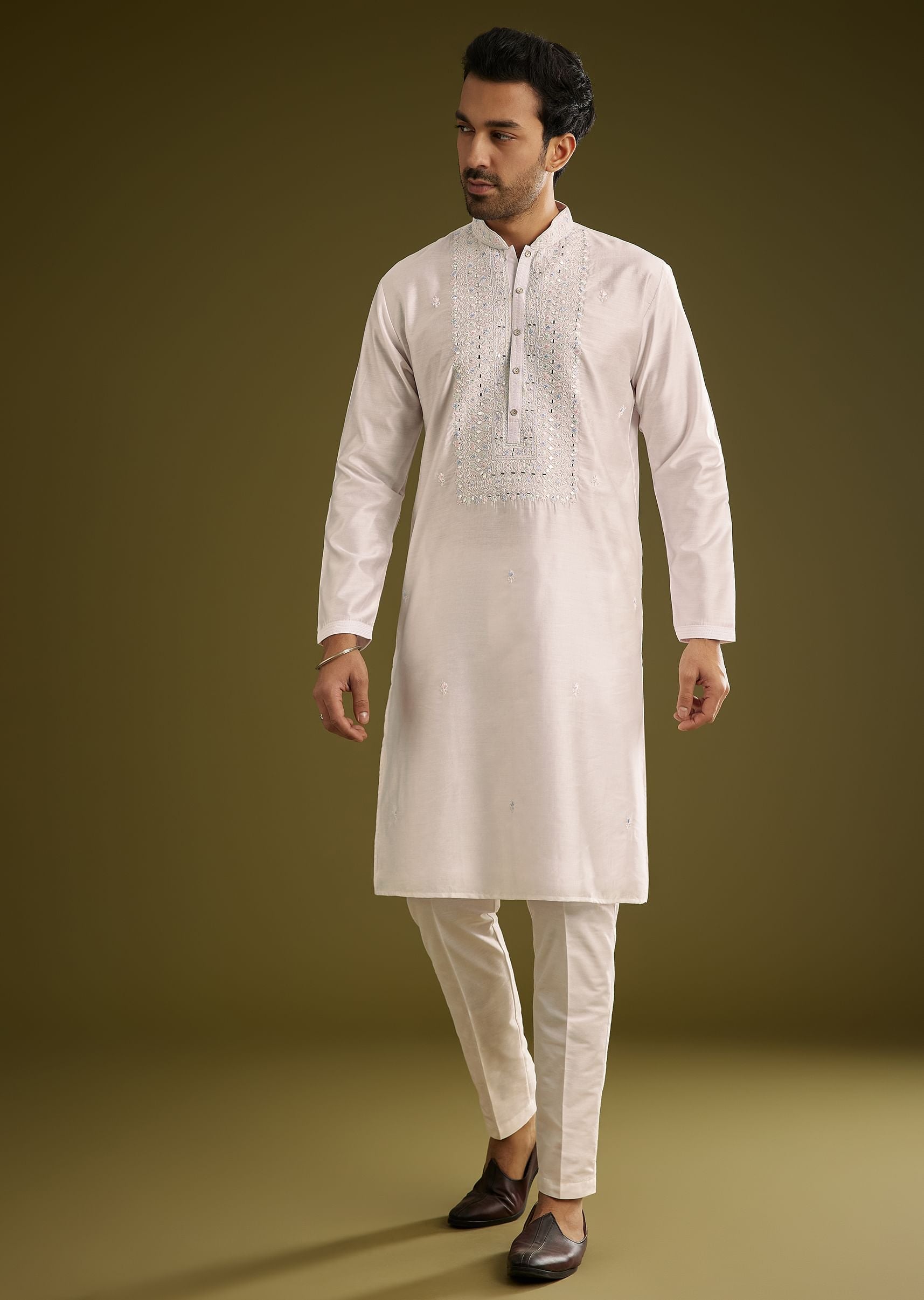 off-white-silk-kurta-set-with-thread-and-mirror-work-sg262999-2_42b8f392-a250-42b0-9fb7-ee6820698fa5.jpg