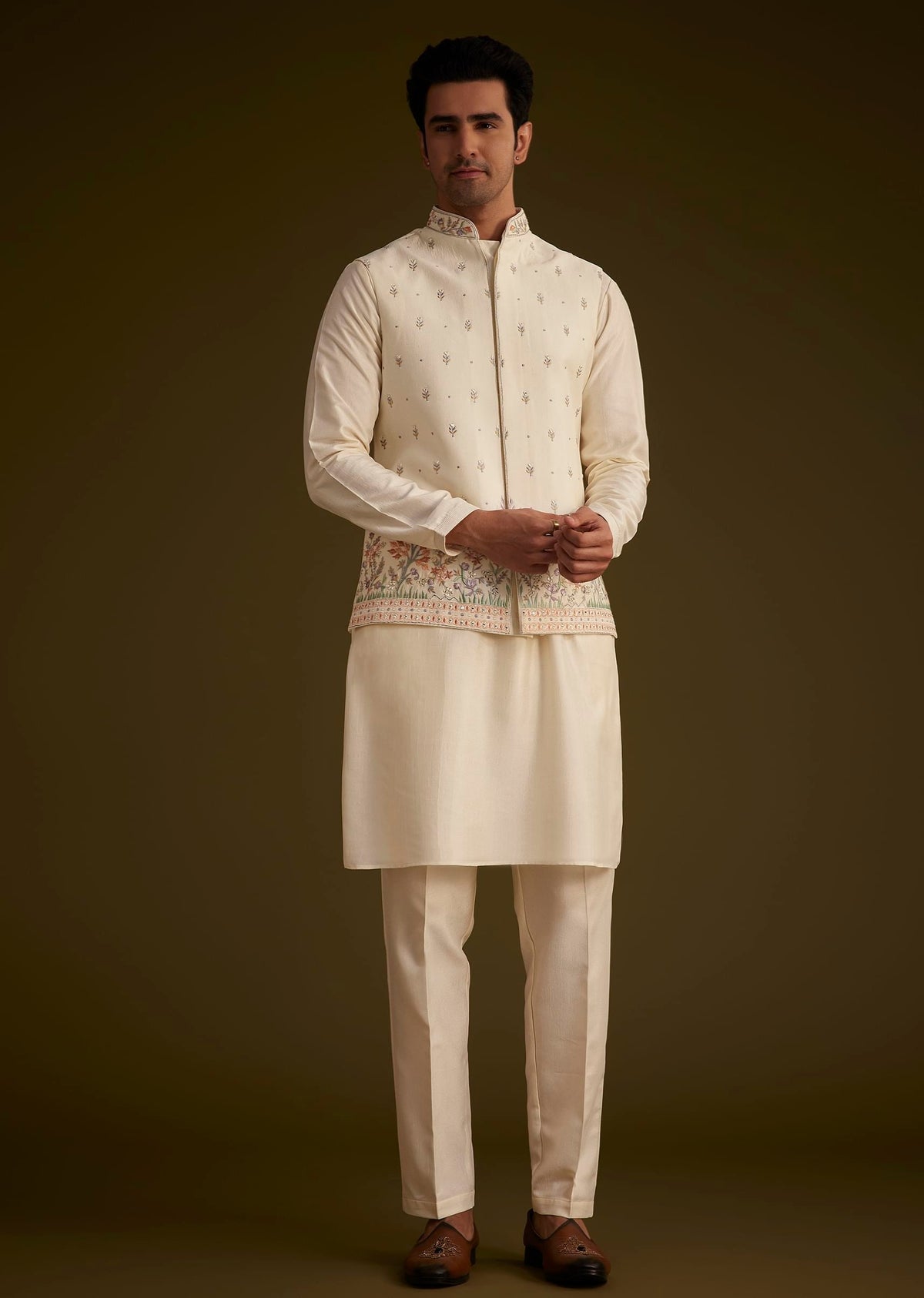 off_white_cotton_silk_jacket_set_with_multicolored_floral_em-sg264031_6_f07b4864-5a31-4611-968a-e19cea213540.jpg