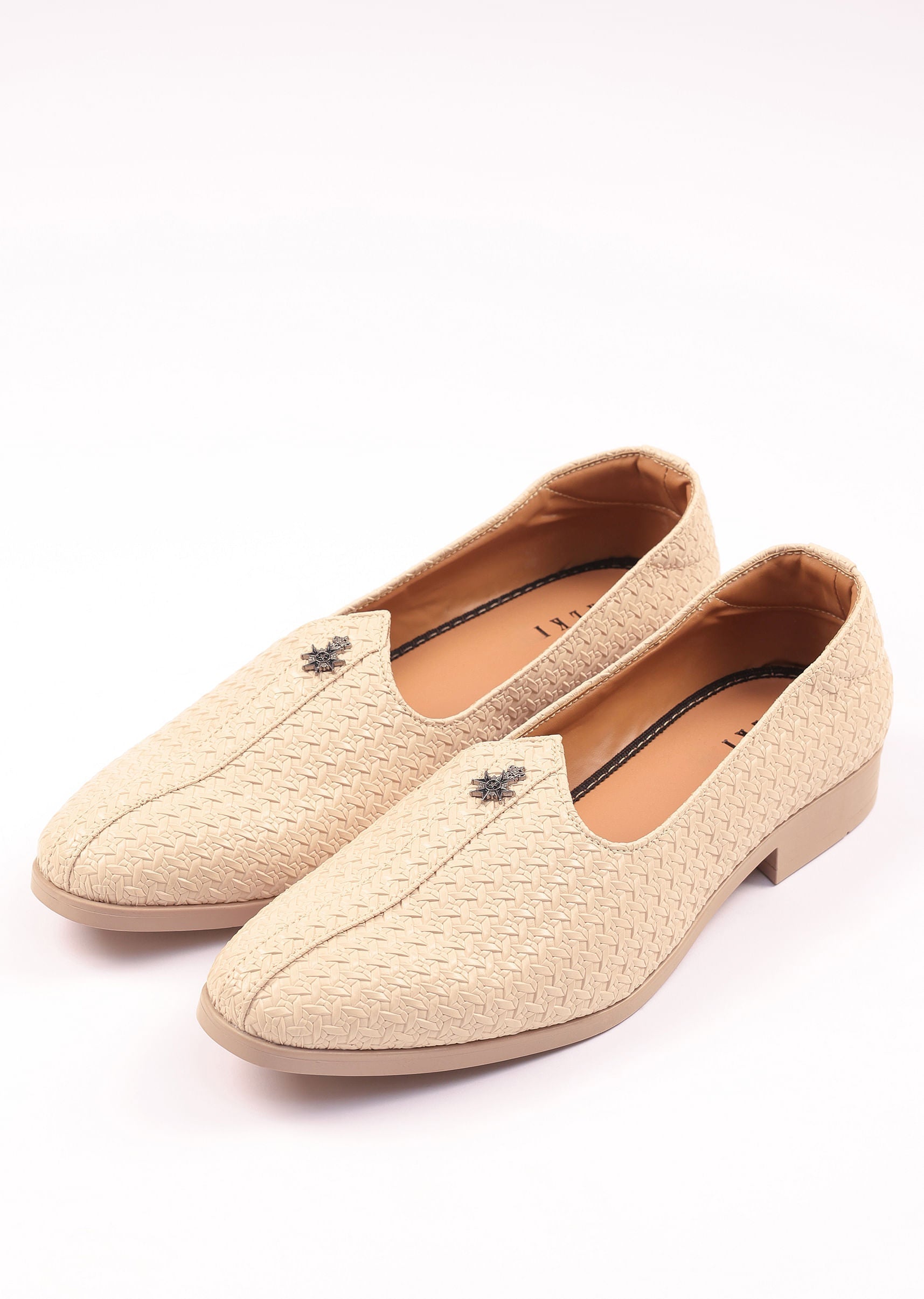 off_white_self_work_textured_juttis-sg250302_1_0ad92ebd-c357-4795-9517-59670a23b392.jpg