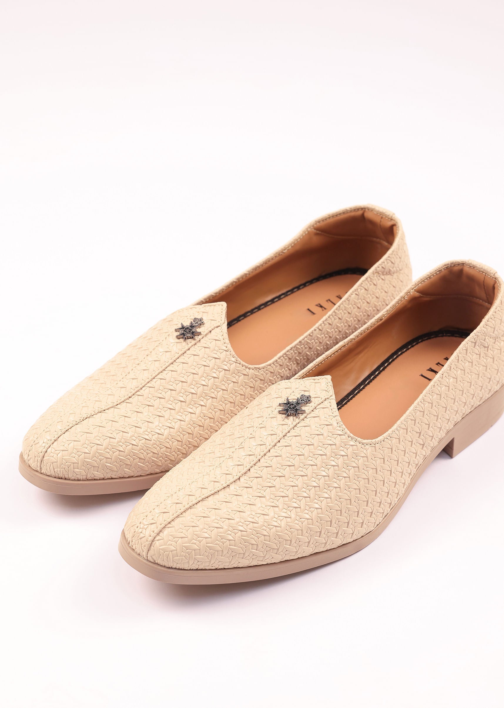 off_white_self_work_textured_juttis-sg250302_5_94a31ad3-98c1-41b9-a272-9c69a8a14fcf.jpg
