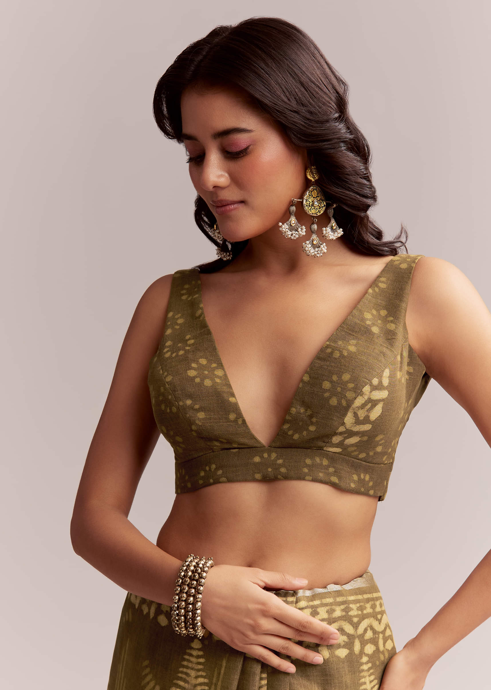 olive-green-linen-printed-saree-with-heritage-ajrakh-geometric-print-sg311982-7.jpg