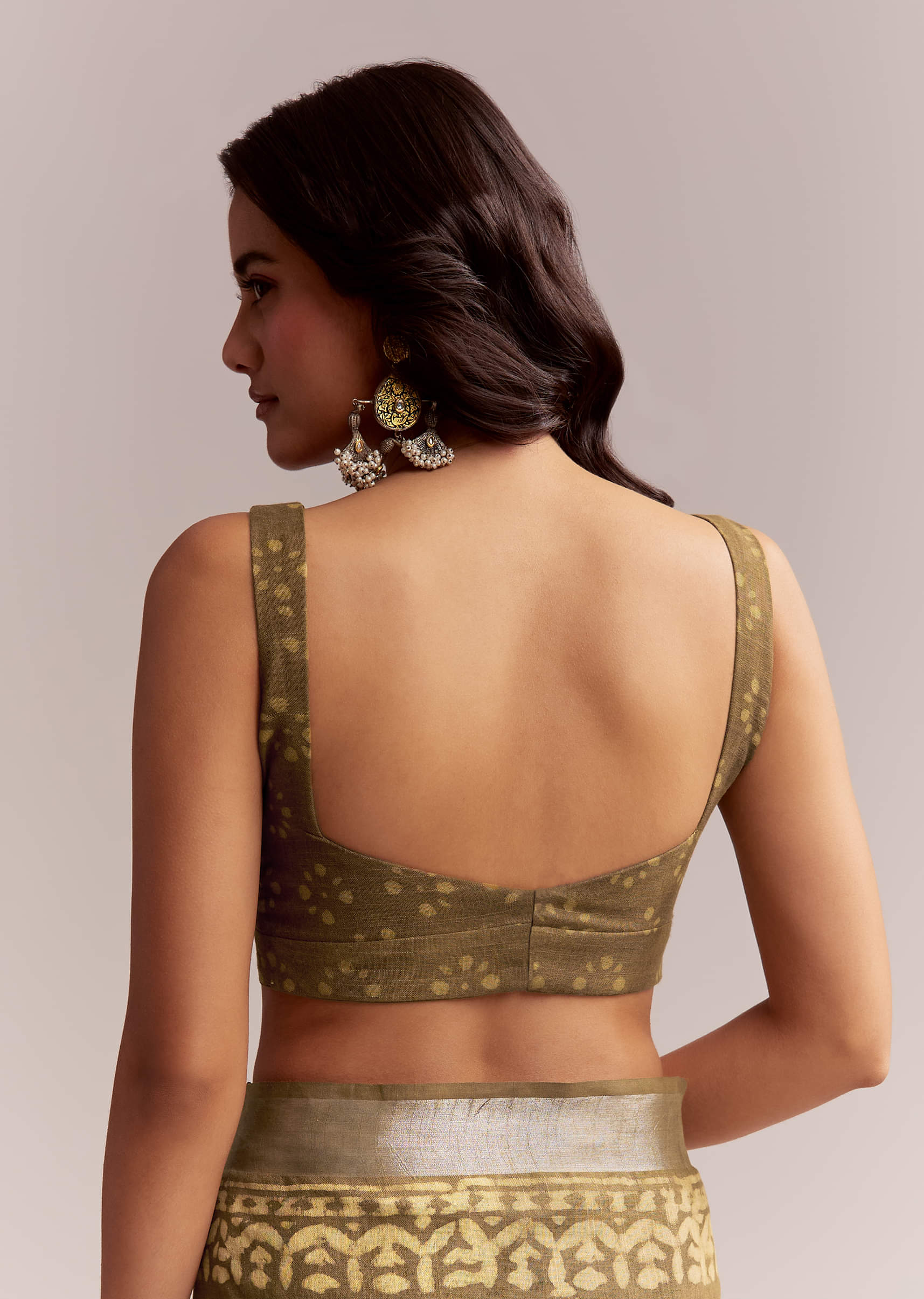 olive-green-linen-printed-saree-with-heritage-ajrakh-geometric-print-sg311982-8.jpg