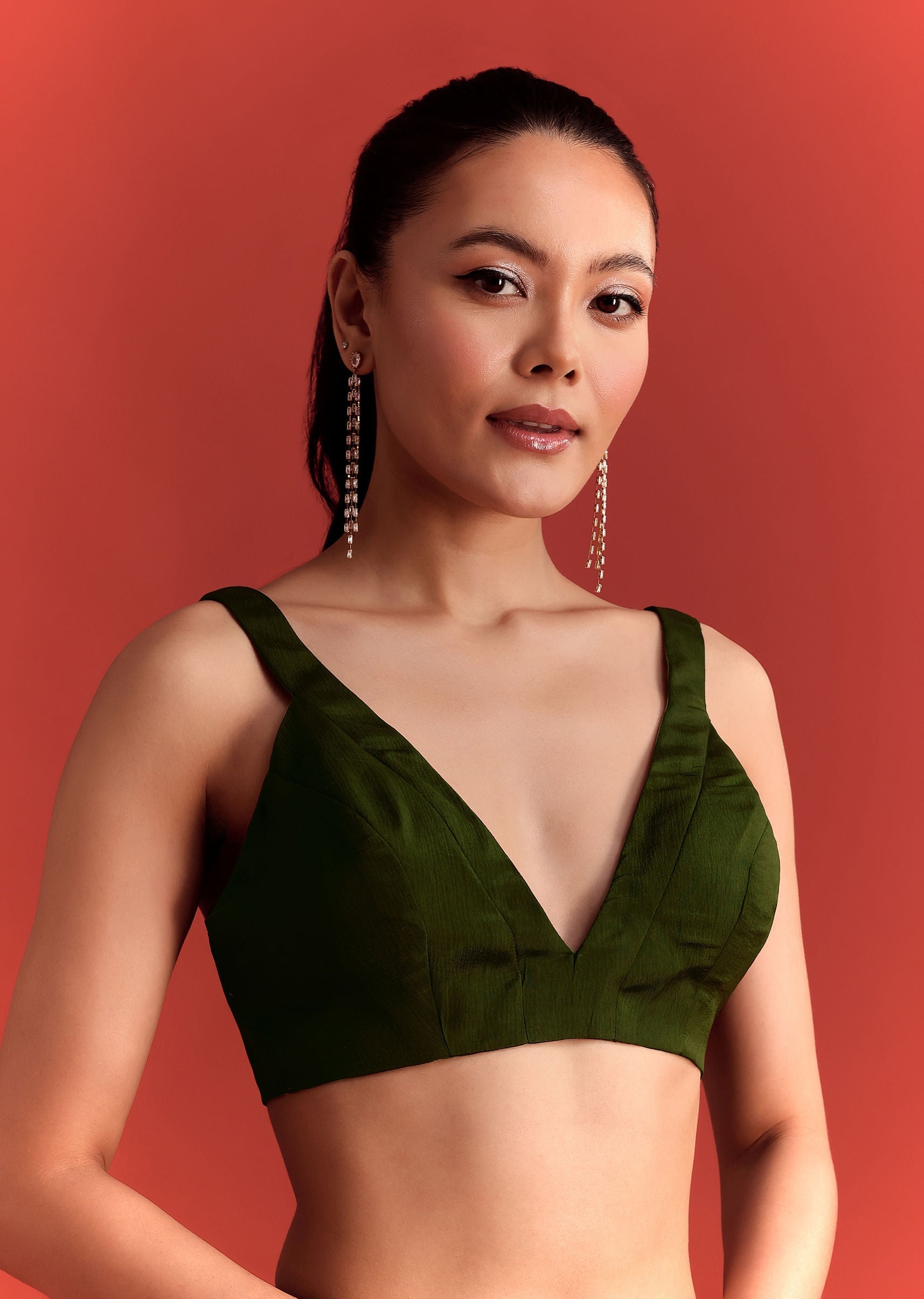 olive_green_chinnon_saree_with_cutdana_work-sg266914_11_e984320b-e9e8-4647-a0cb-fec87bb3d964.jpg