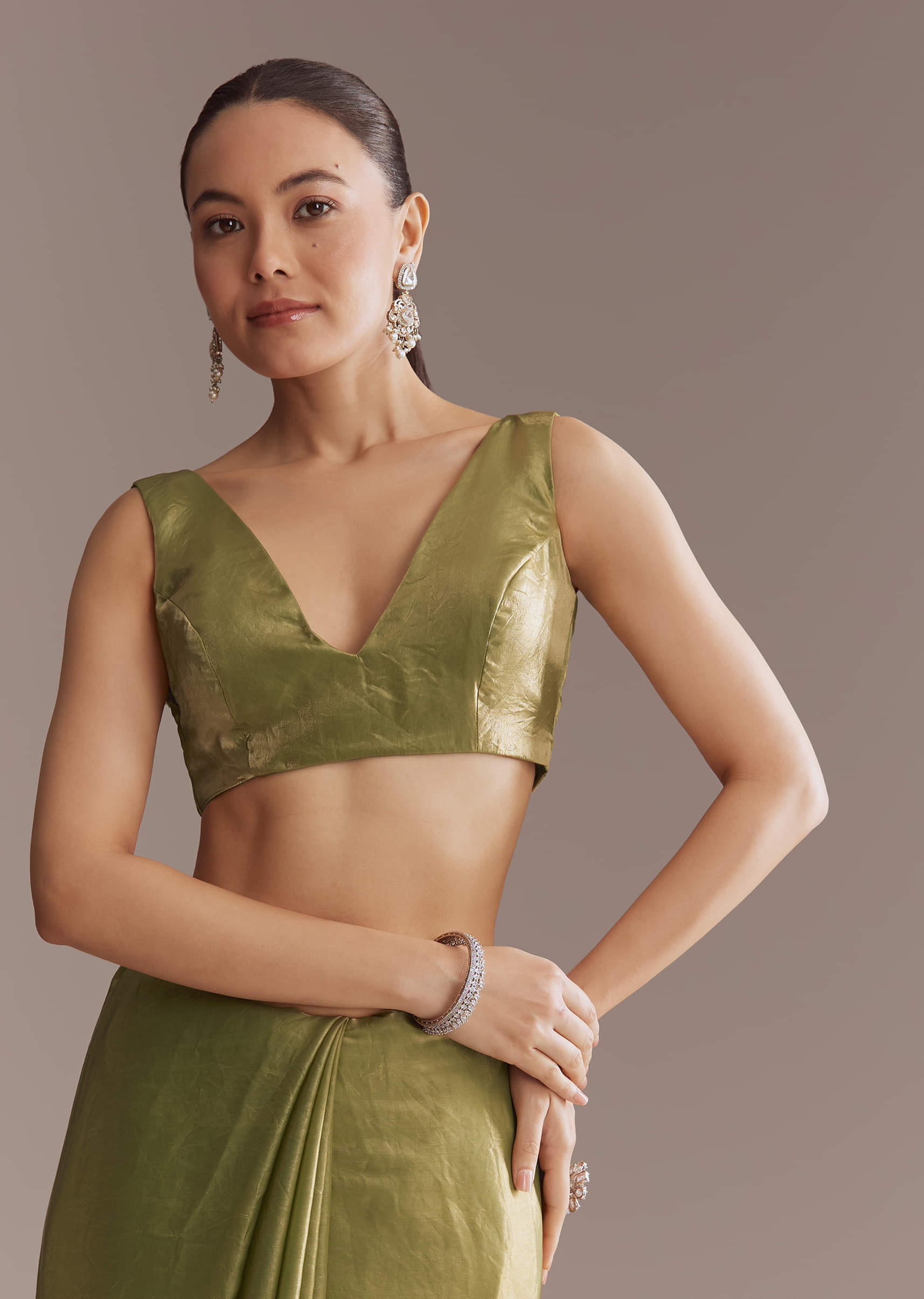 olive_green_chinon_saree_with_bead_and_sequin-sg338650-9_3.jpg