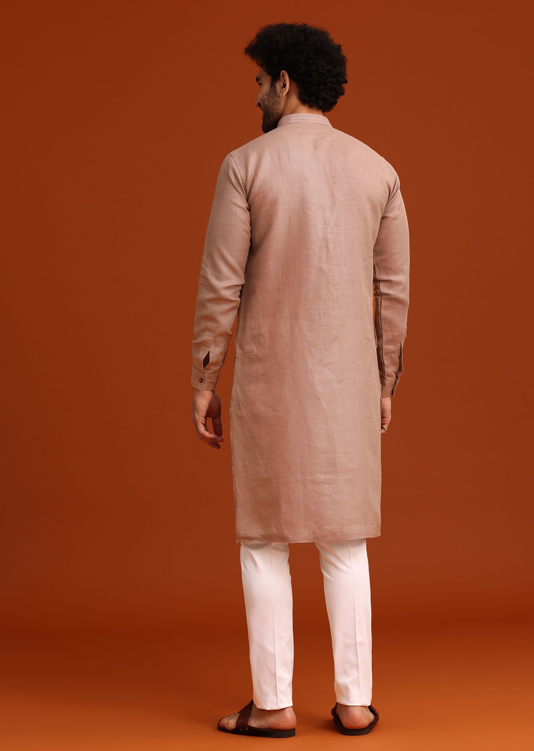 onion_pink_floral_resham_hand_embroidered_kurta_set_in_linen-sg273136_6_e1e5aa6c-c471-41cd-af5e-e2f86c59070e.jpg