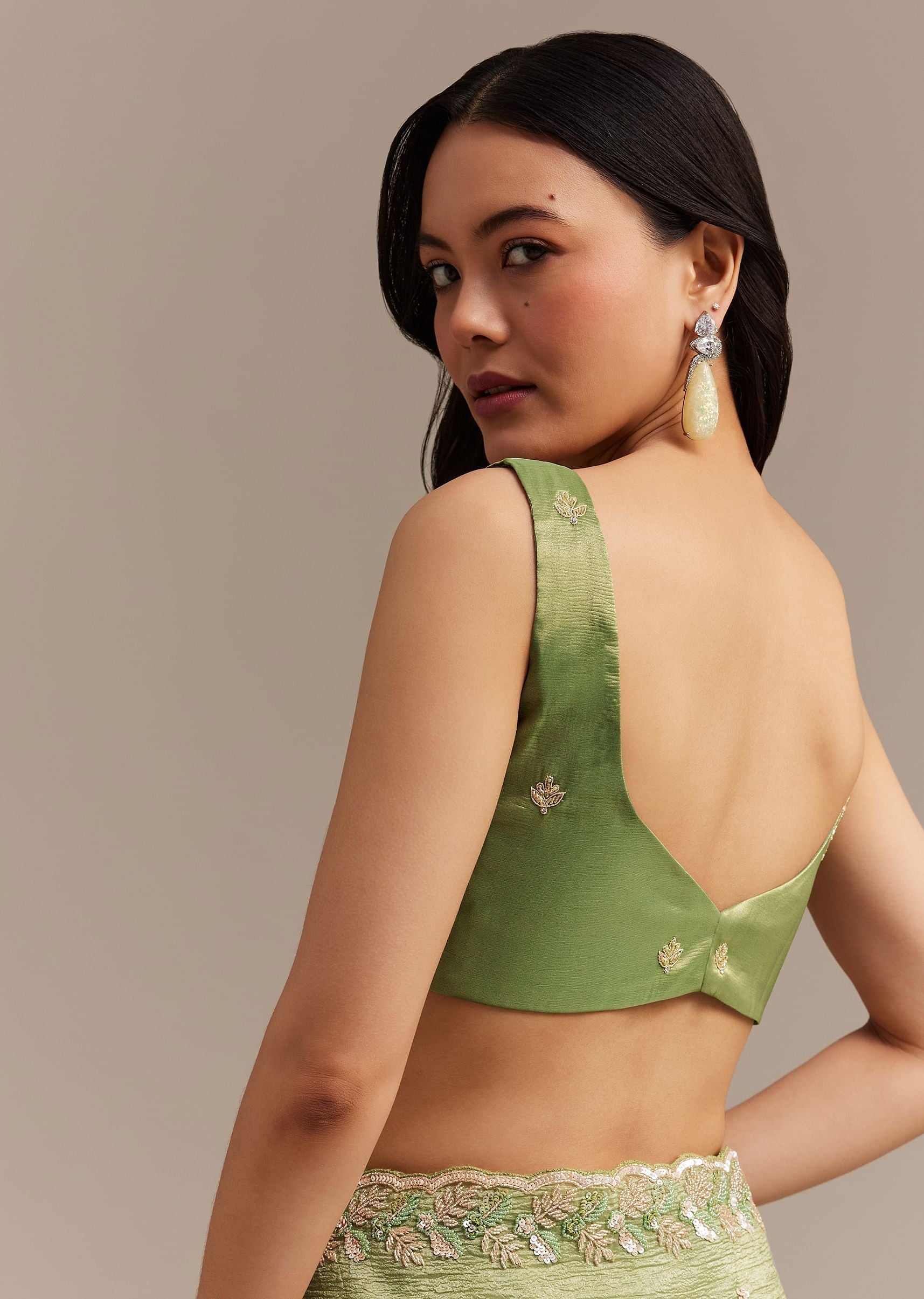 parrot_green_crushed_tissue_saree_with-sg286747-9_9_bbbc834c-e4af-4389-9cd9-1a42689f3024.jpg