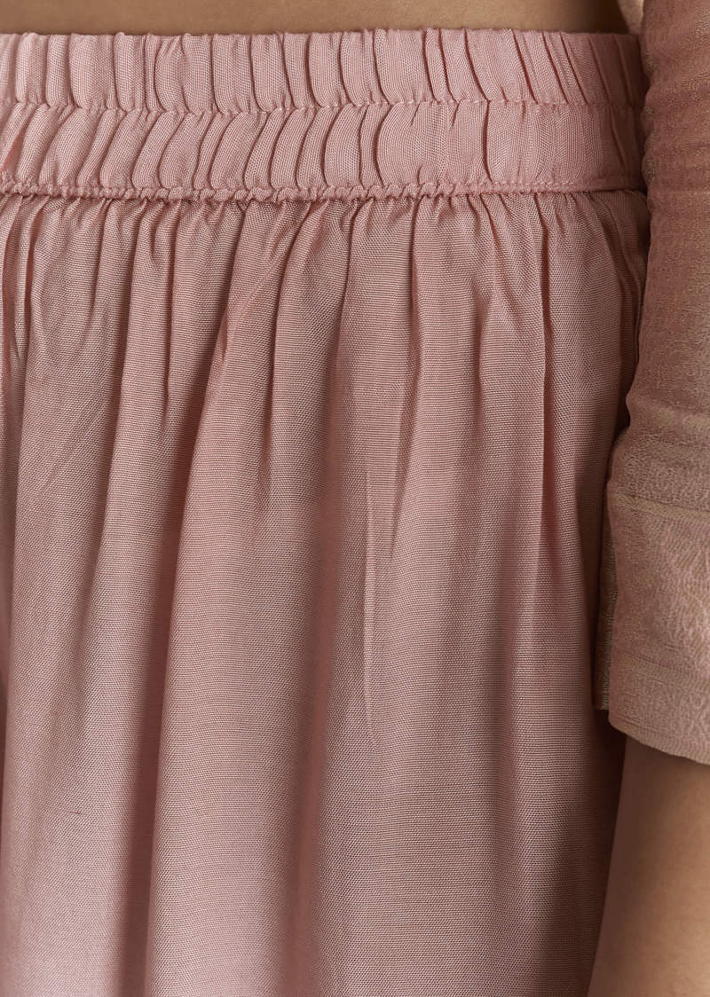 peach-banarasi-tissue-kurta-set-with-zardosi-neckline-sg325158-6_06954791-28d9-4fe6-a3bf-23f7f8c05f30.jpg