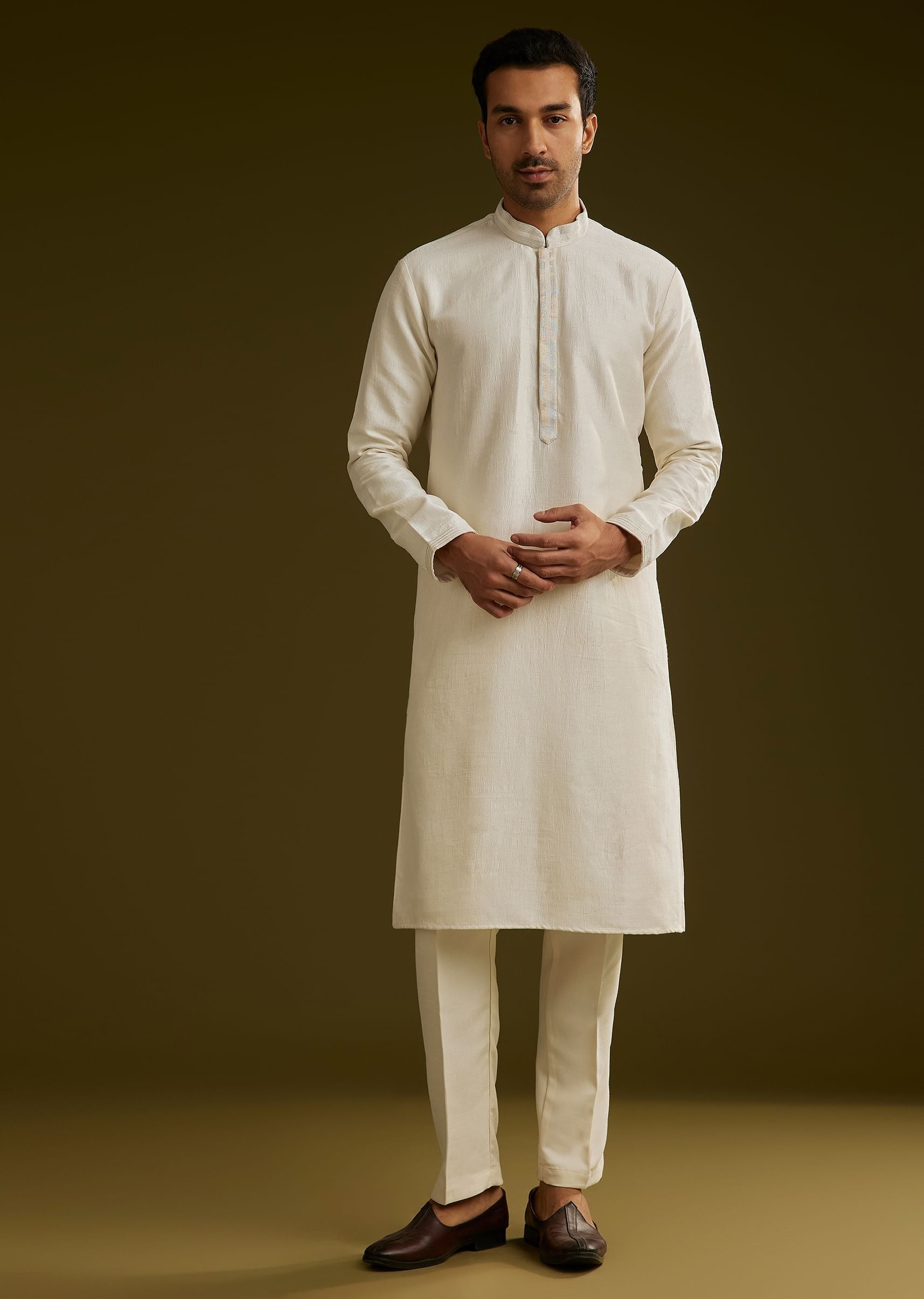peach-cotton-silk-kurta-set-with-aari-work-jacket-sg309369-6_b8e0e92a-b5f9-4083-a710-21d613e38f26.jpg