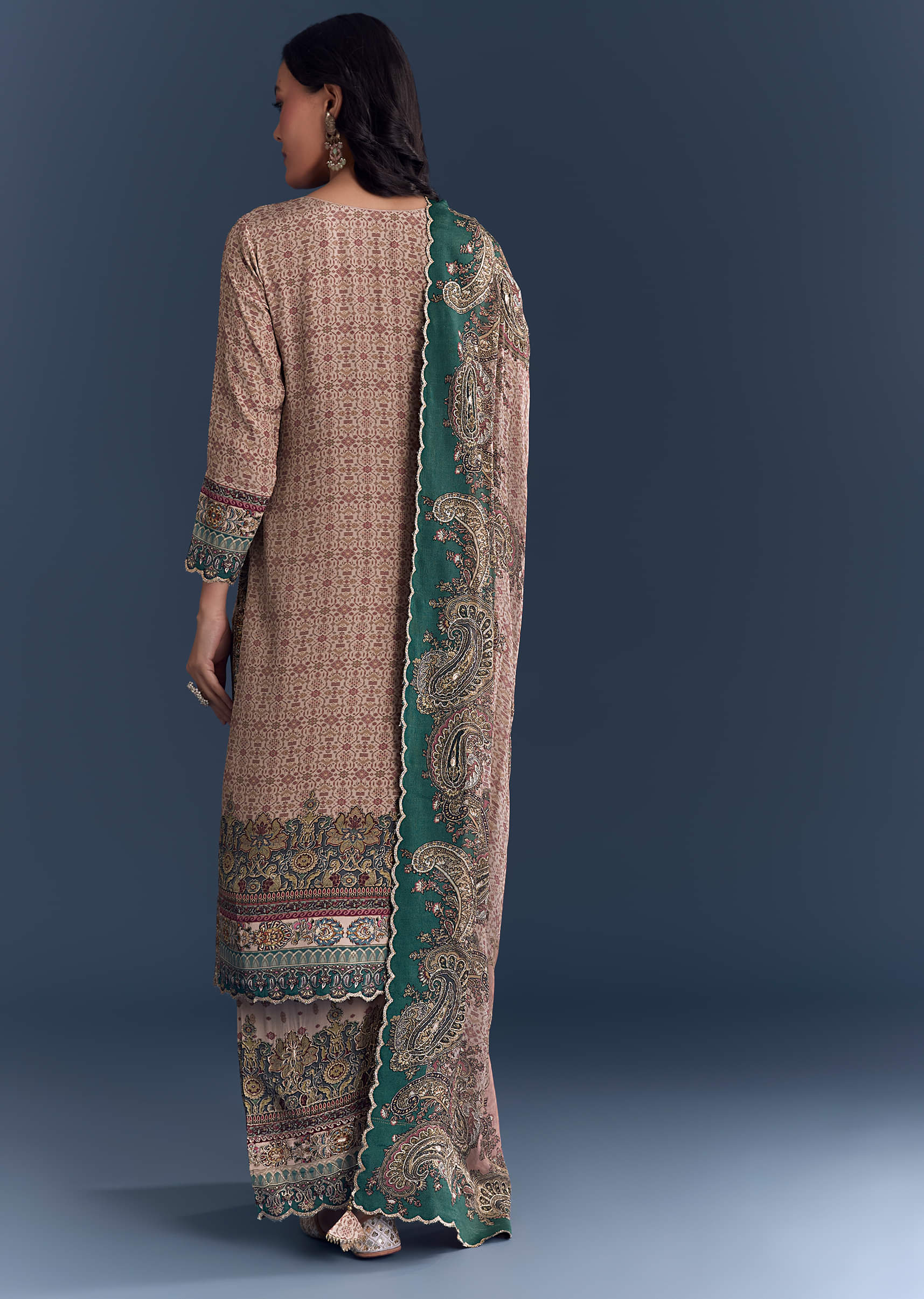 peach-crepe-kurta-set-chic-with-indie-print-and-zari-work-sg345160-5.jpg