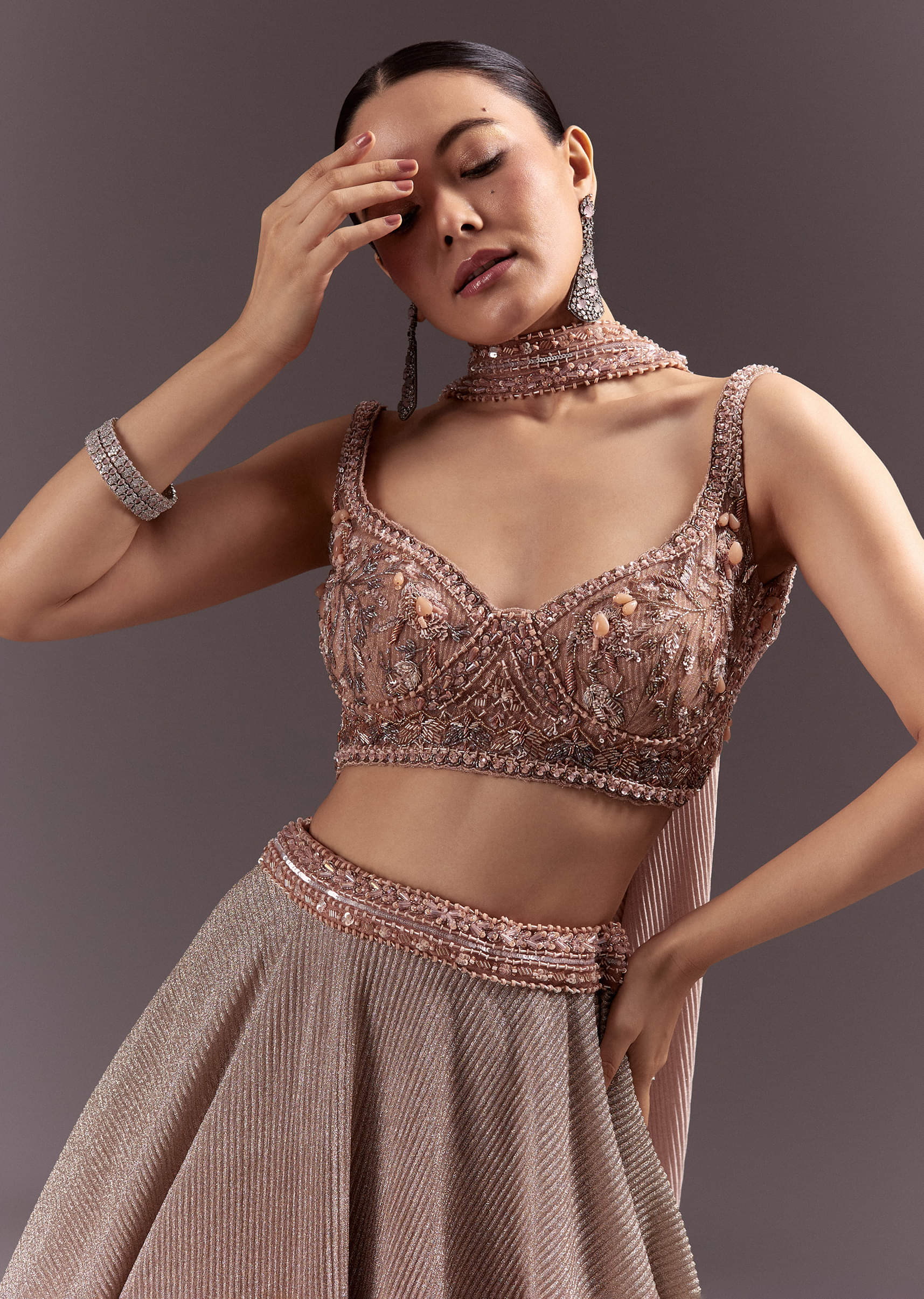 peach-gold-embroidered-circular-lehenga-dupatta-set-sg302813-3_b9b3d321-b57d-4fa0-994b-15e93cbd1a52.jpg