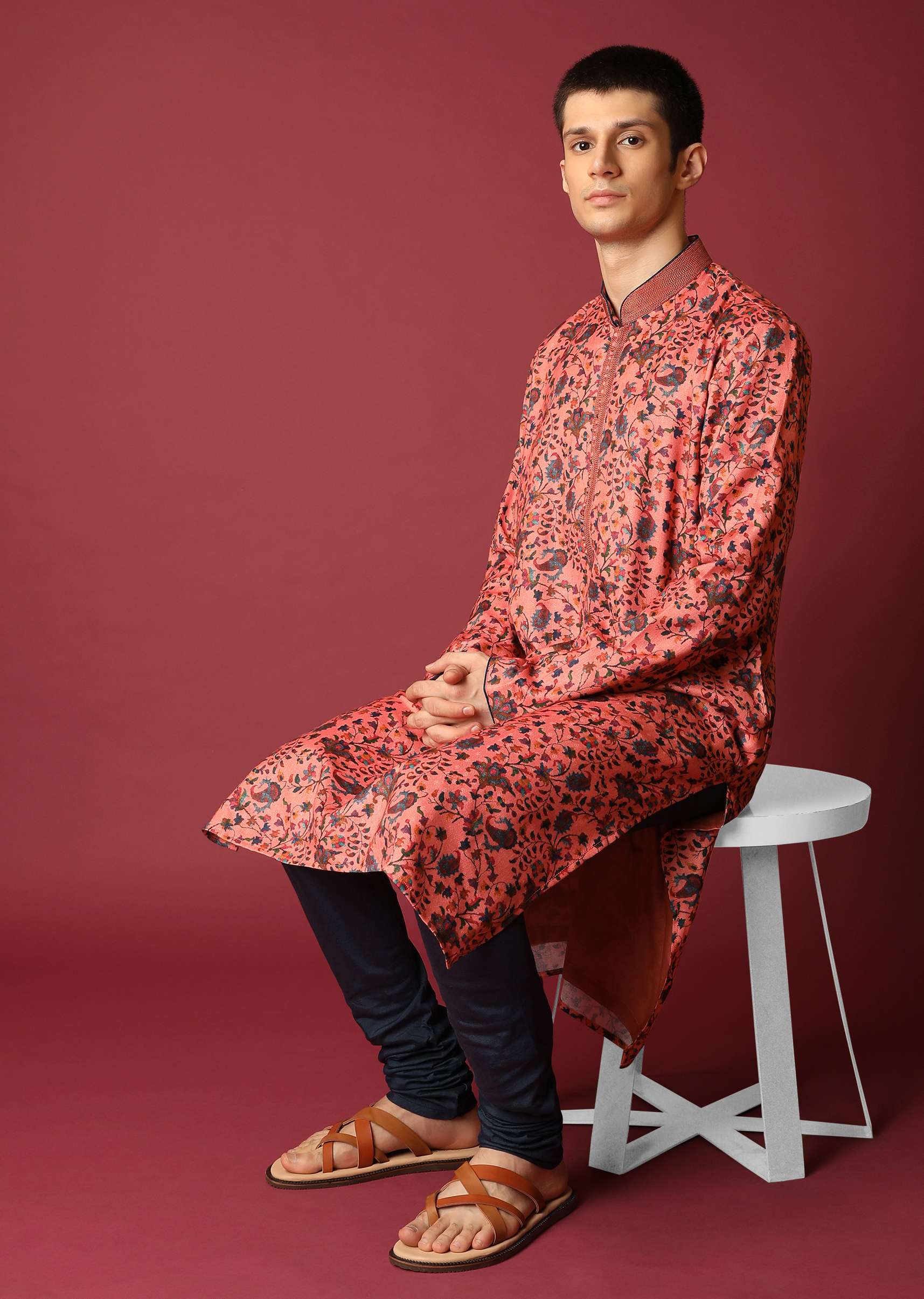 peach-kurta-set-with-floral-printed-jaal-all-over-online-kalki-fashion-m150ak1261y-sg69789_8_9c62e1a2-118c-4712-a3d4-108871ced790.jpg