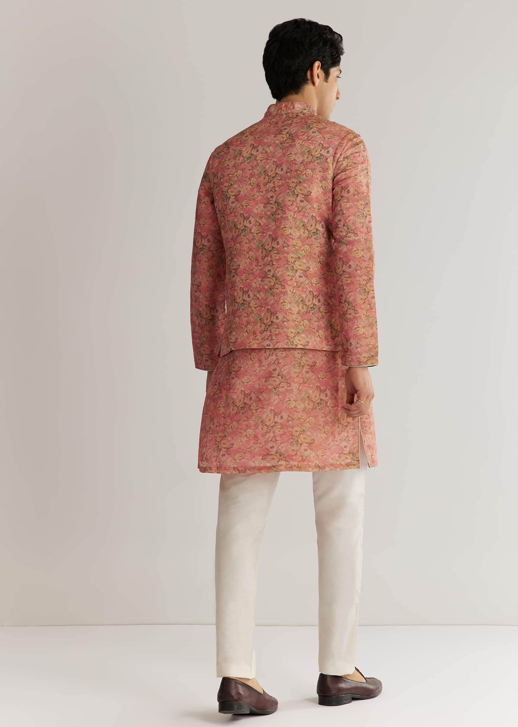peach-tissue-stone-sequin-work-kurta-jacket-set-sg323408-5_1_0c373c6c-99fb-4873-832c-d4cdf9113b24.jpg
