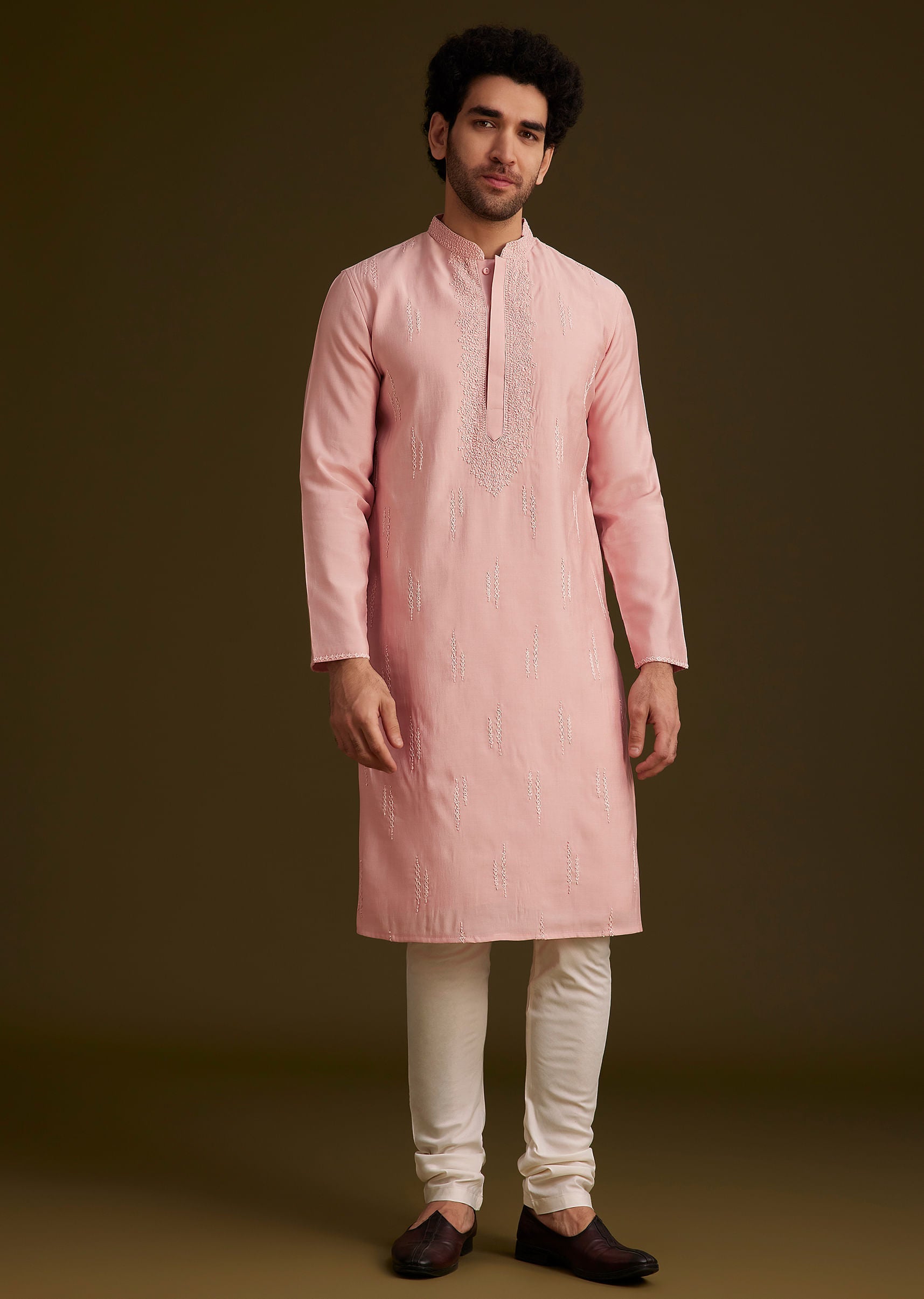 peach_embroidered_kurta_set-sg259199_5_e0a45093-9949-4338-8866-ab2a30cfcd95.jpg