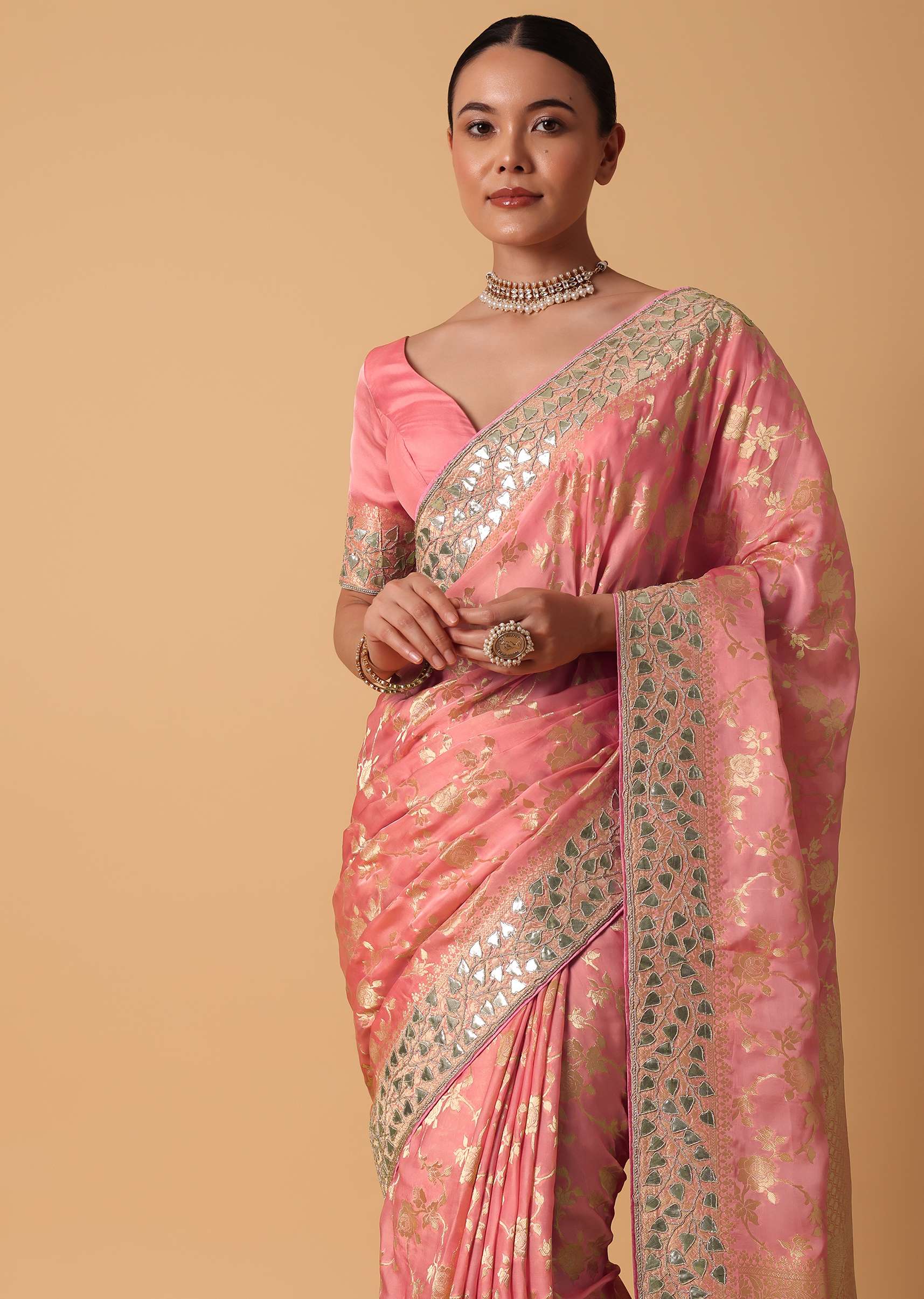 peach_satin_organza_saree_with_floral_zari_jaal_weave_and-sg204399_7_3283cc13-f07a-4a8f-8693-ea2c81af104d.jpg