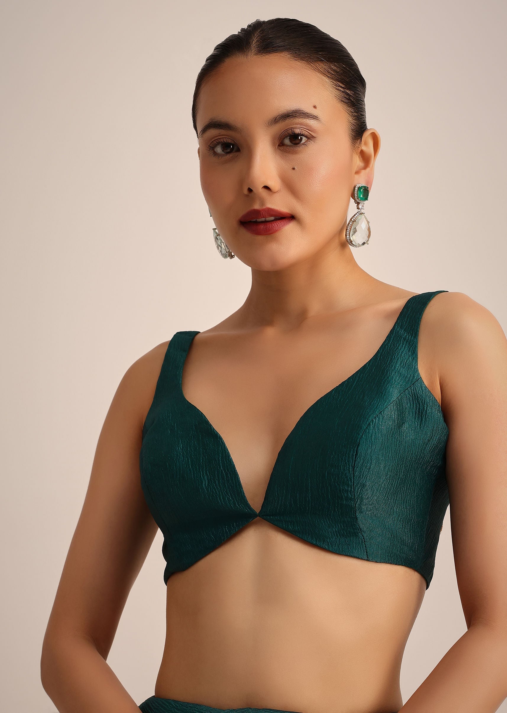 peacock_green_crushed_tissue_saree_with_cutdana_and_sequin_border-sg249050_10_91d0065a-6715-47d9-82df-9e743dd0dc1b.jpg