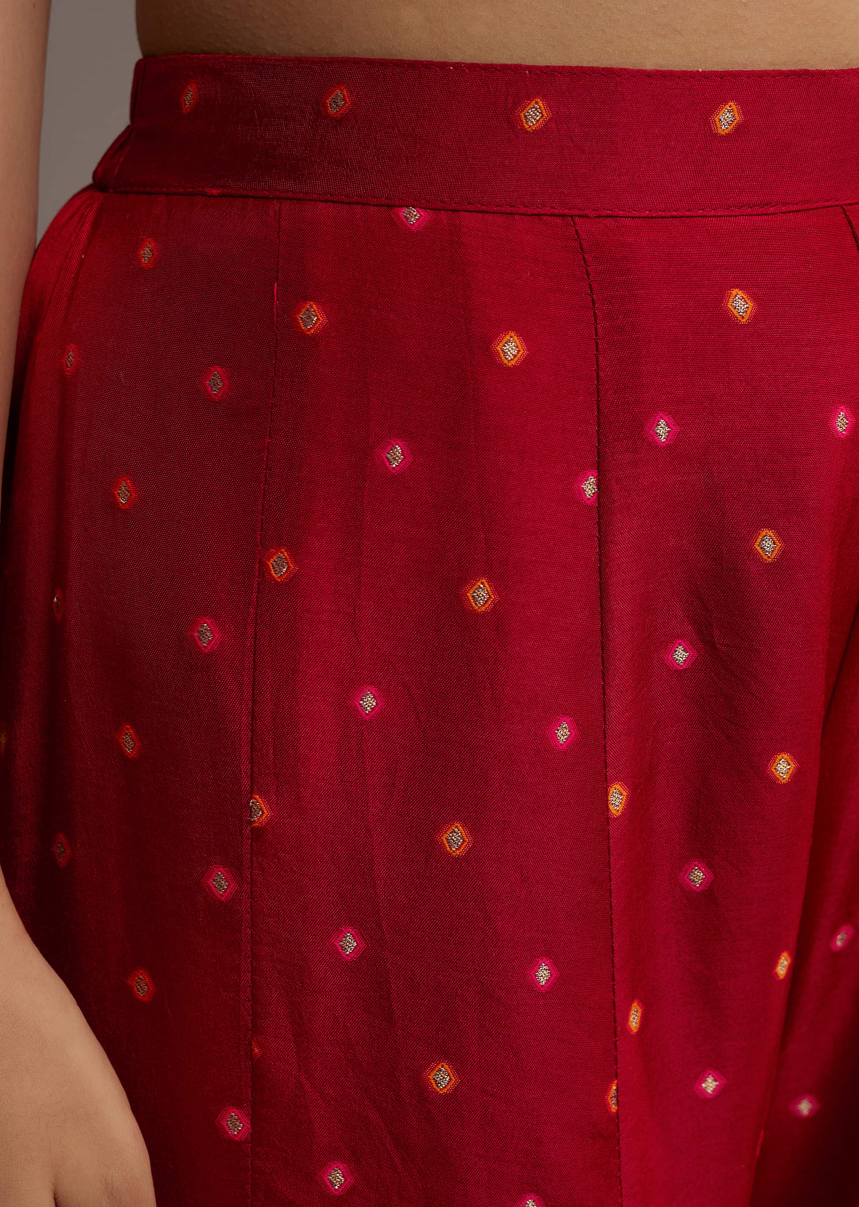 pink-and-red-ombre-silk-palazzo-suit-with-bandhani-print-sg338560-6.jpg