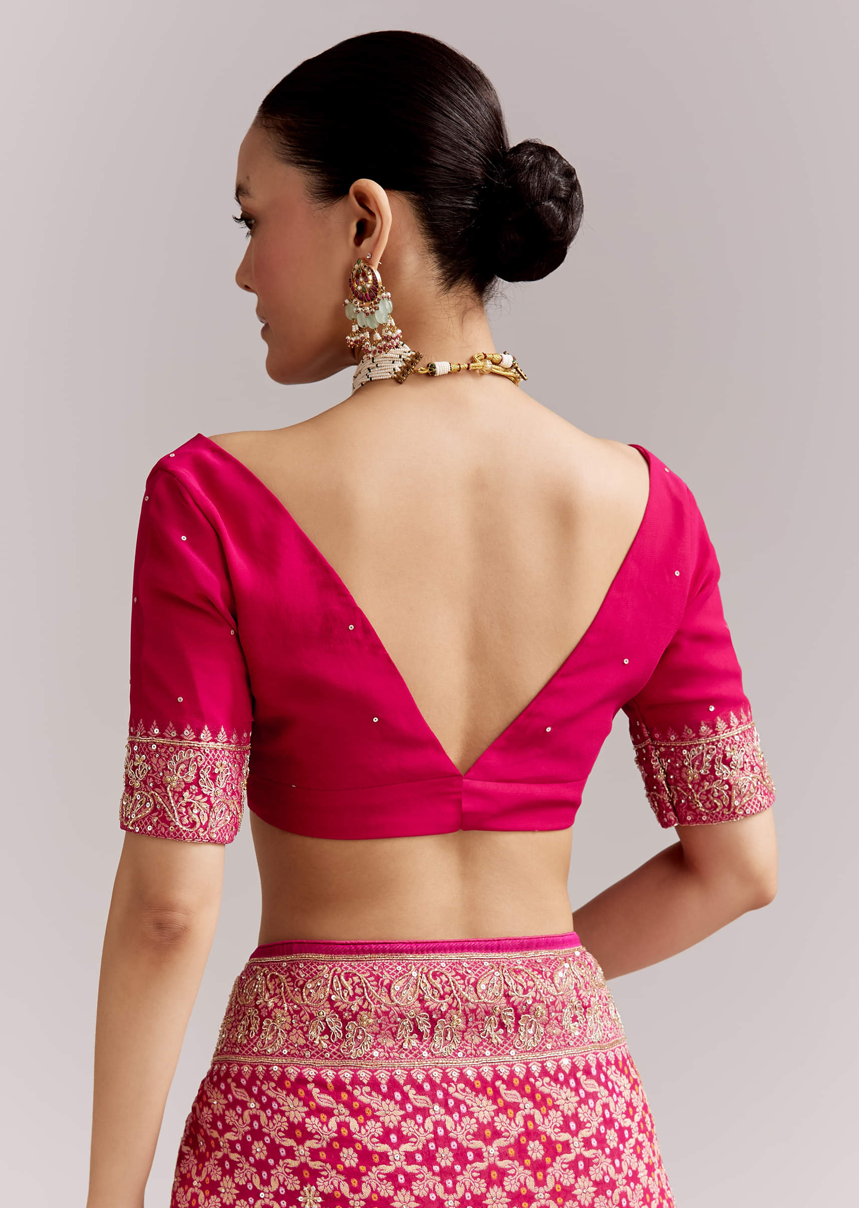 pink-banarasi-georgette-saree-with-zari-work-and-bandhani-print-sg338658-8.jpg
