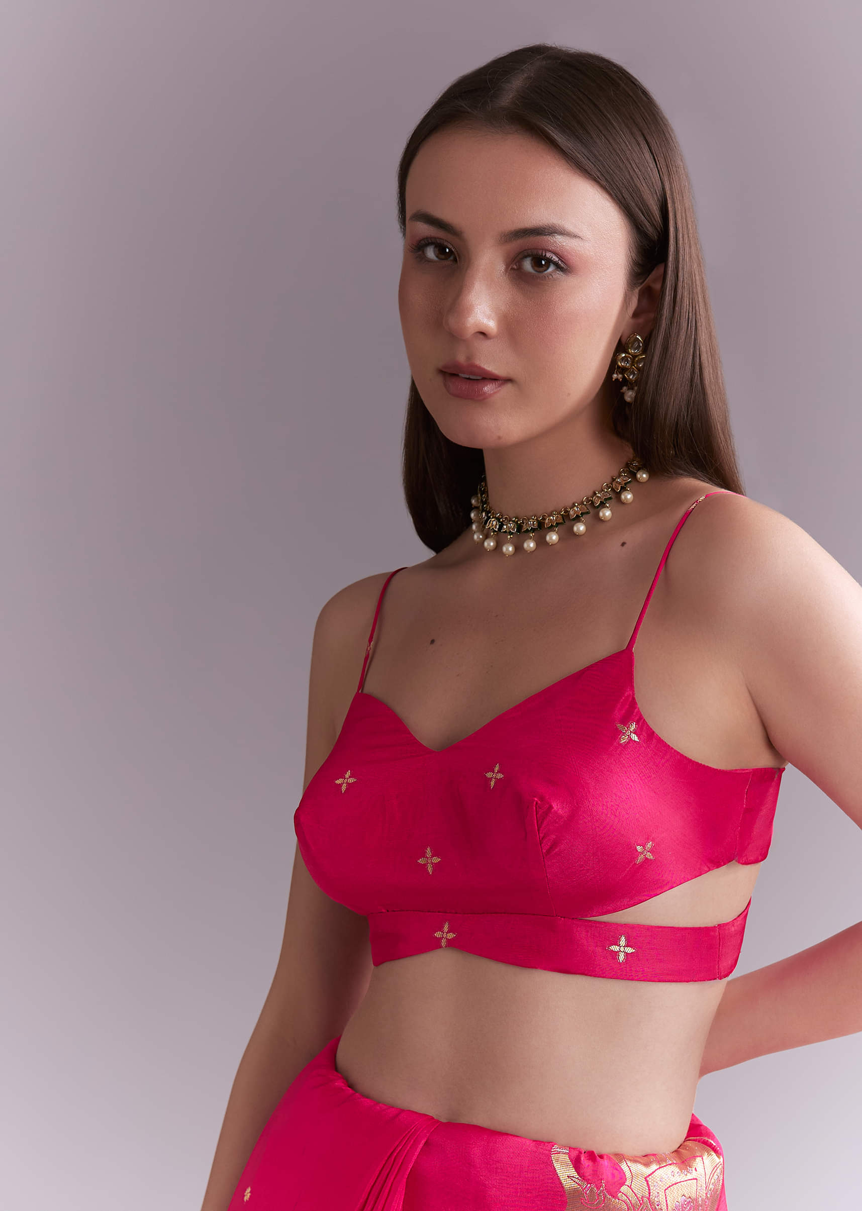 pink-chinon-woven-saree-with-elephant-motifs-and-zari-work-sg351919-7.jpg