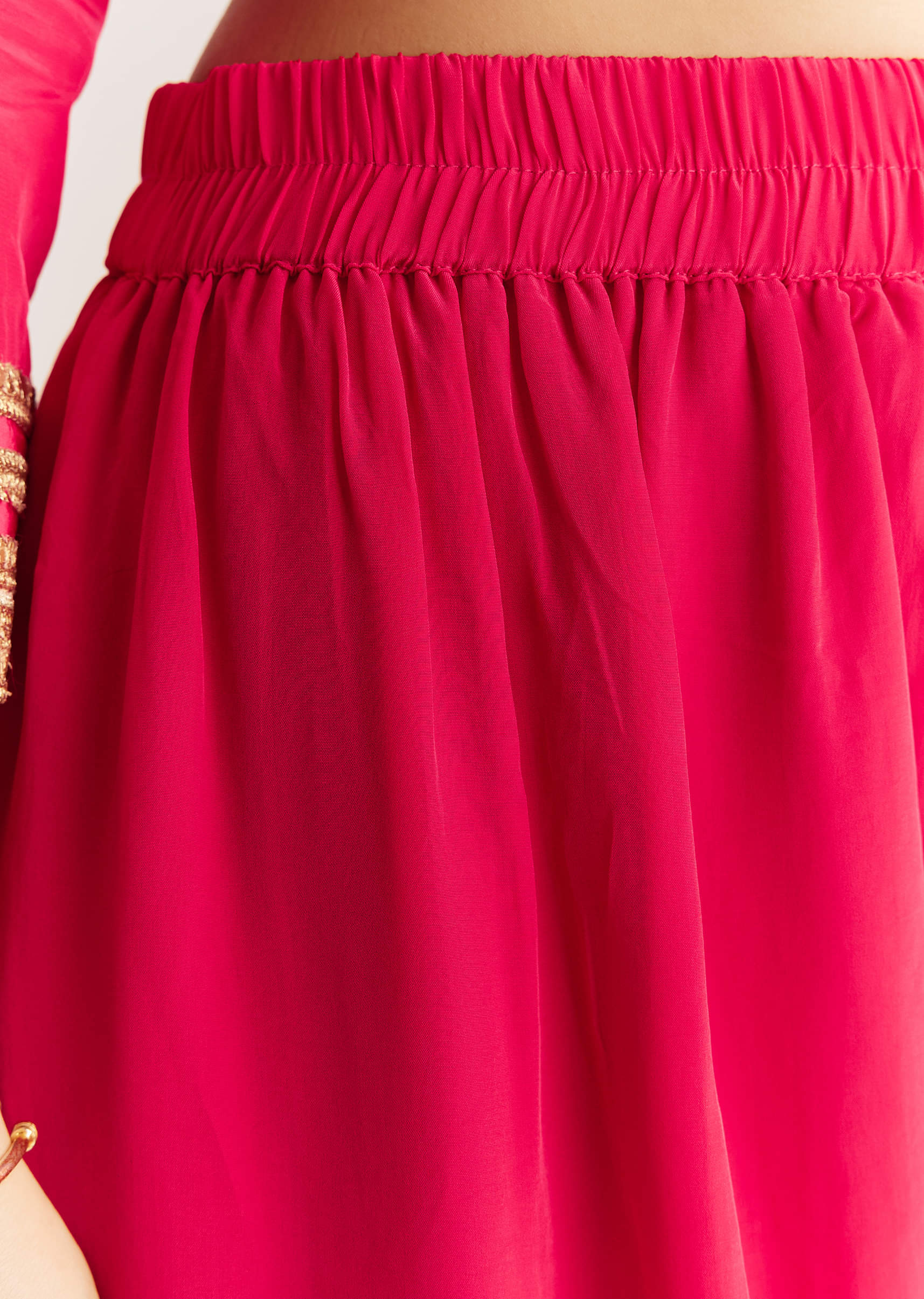 pink-crepe-kurta-set-with-zardosi-and-sequins-dupatta-sg320321-6_f58bdc0d-06c5-4dbc-b6cd-32c194a9a63e.jpg